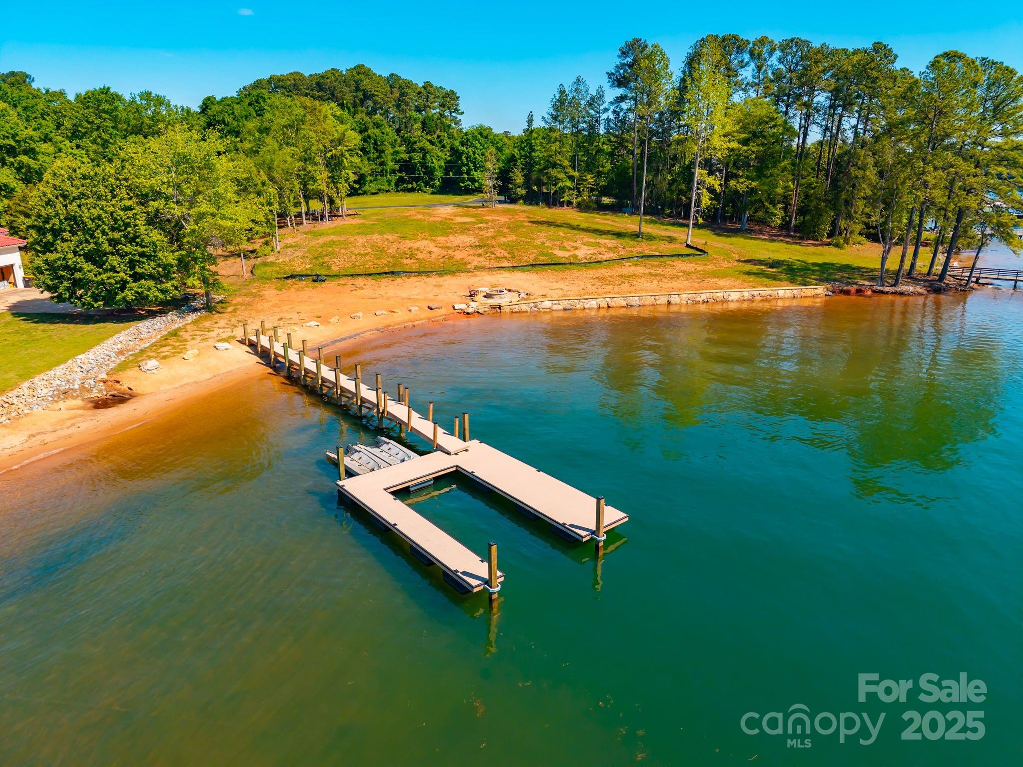 7928 Pine Cove Lane Property Photo 4