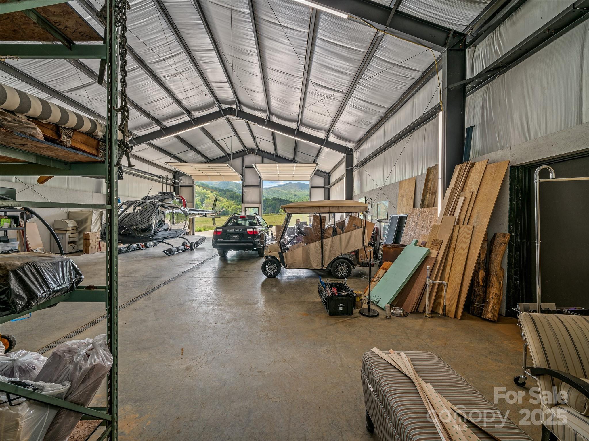 124 Shootout Lane Property Photo 4