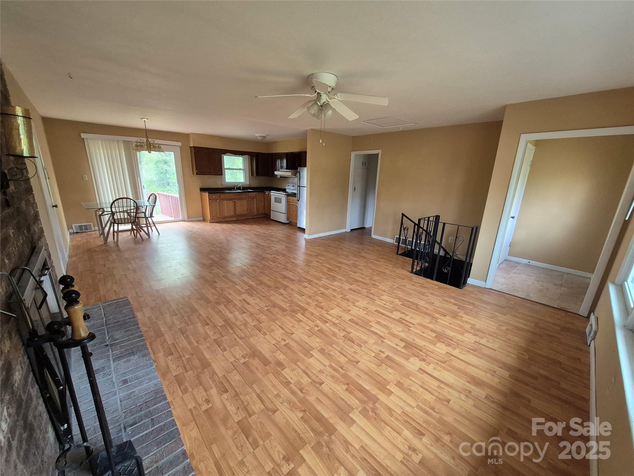 64 Round Top Road Property Photo 6