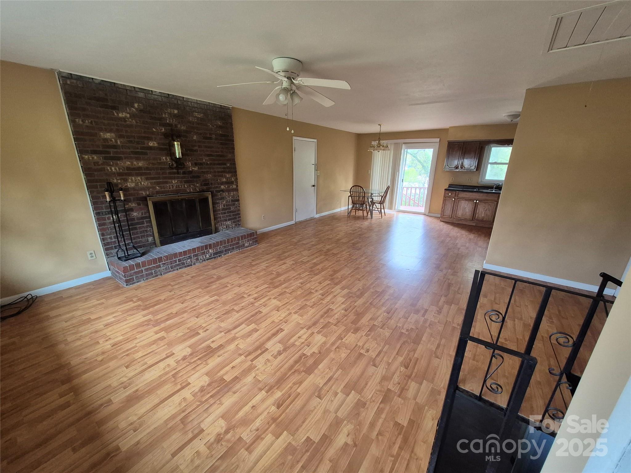 64 Round Top Road Property Photo 7