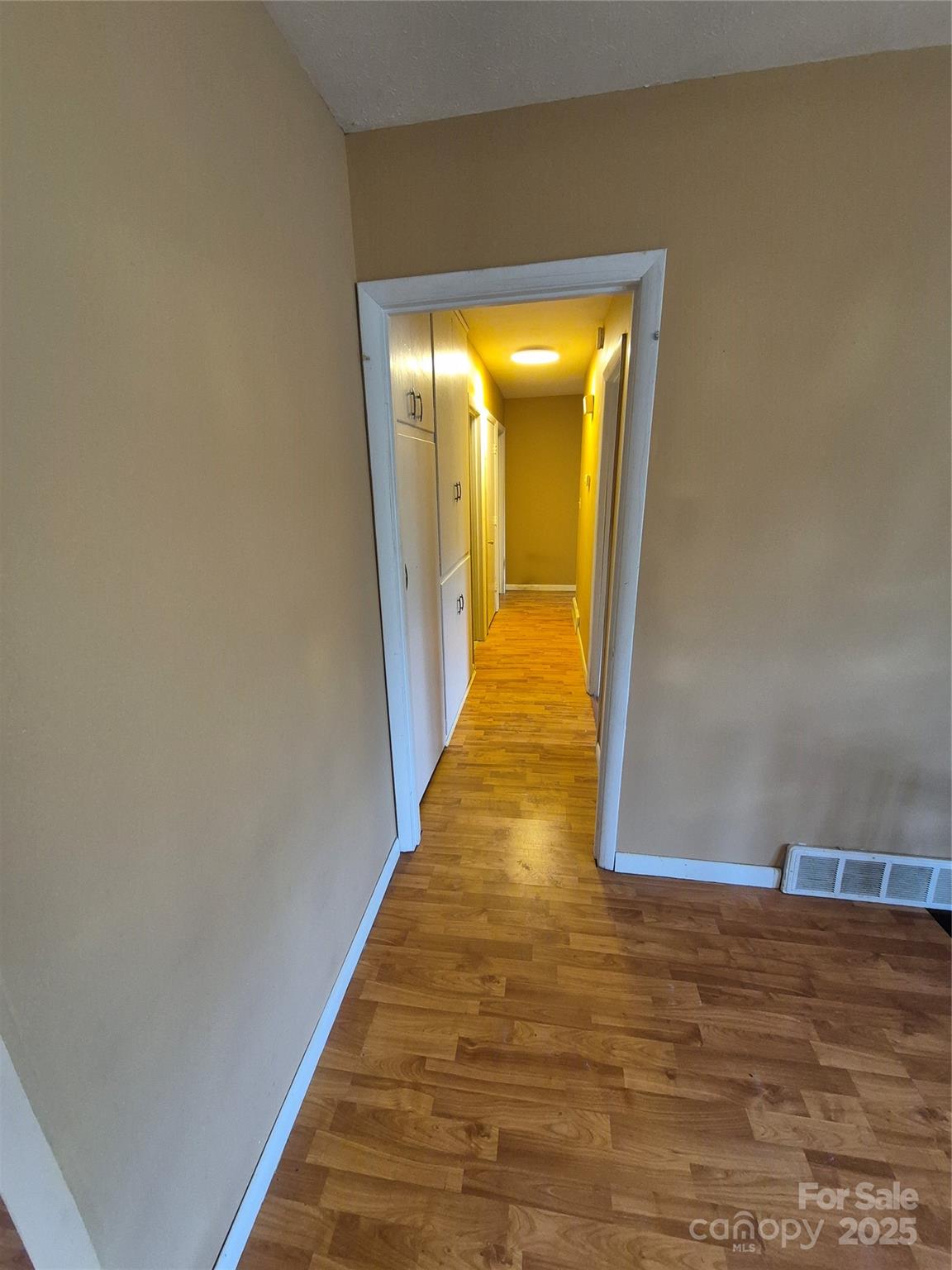 64 Round Top Road Property Photo 9