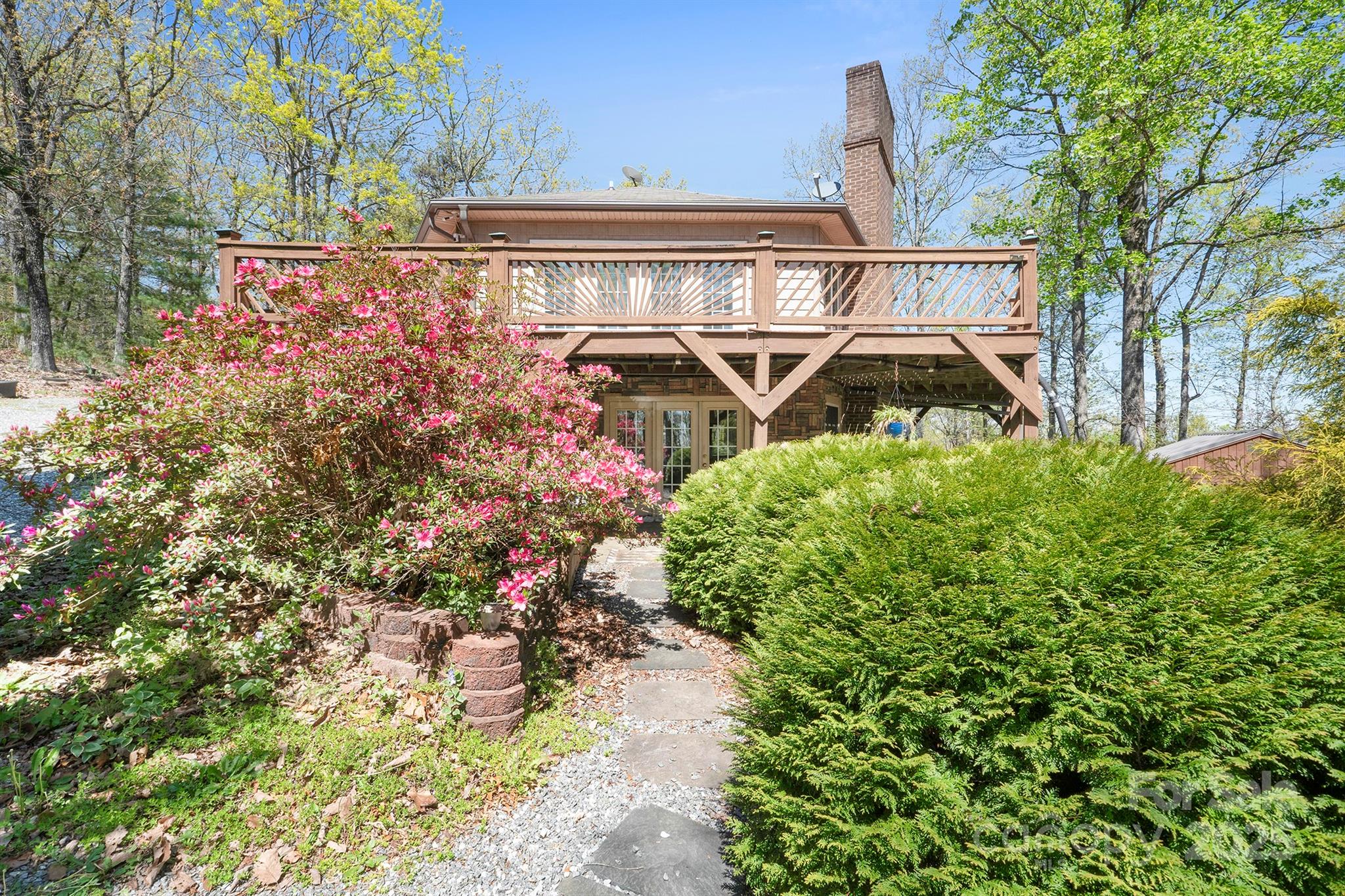 3190 Holly Road Property Photo