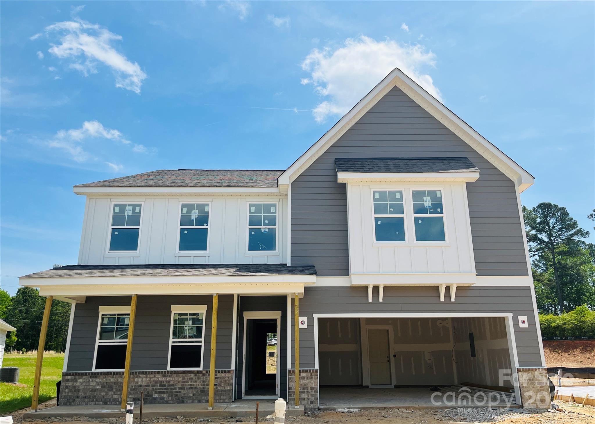 1004 Rocking Horse Road Property Photo 1