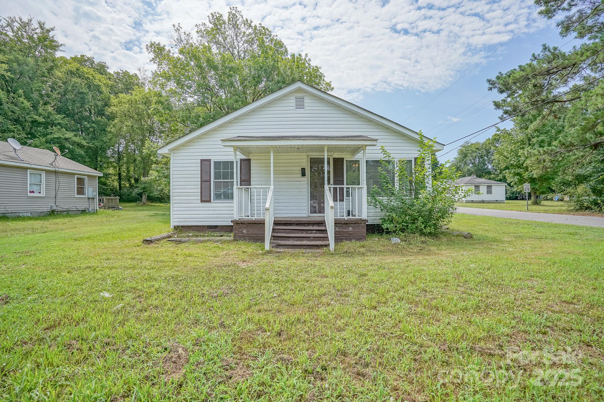 1343 Flint Hill Street Property Photo 1