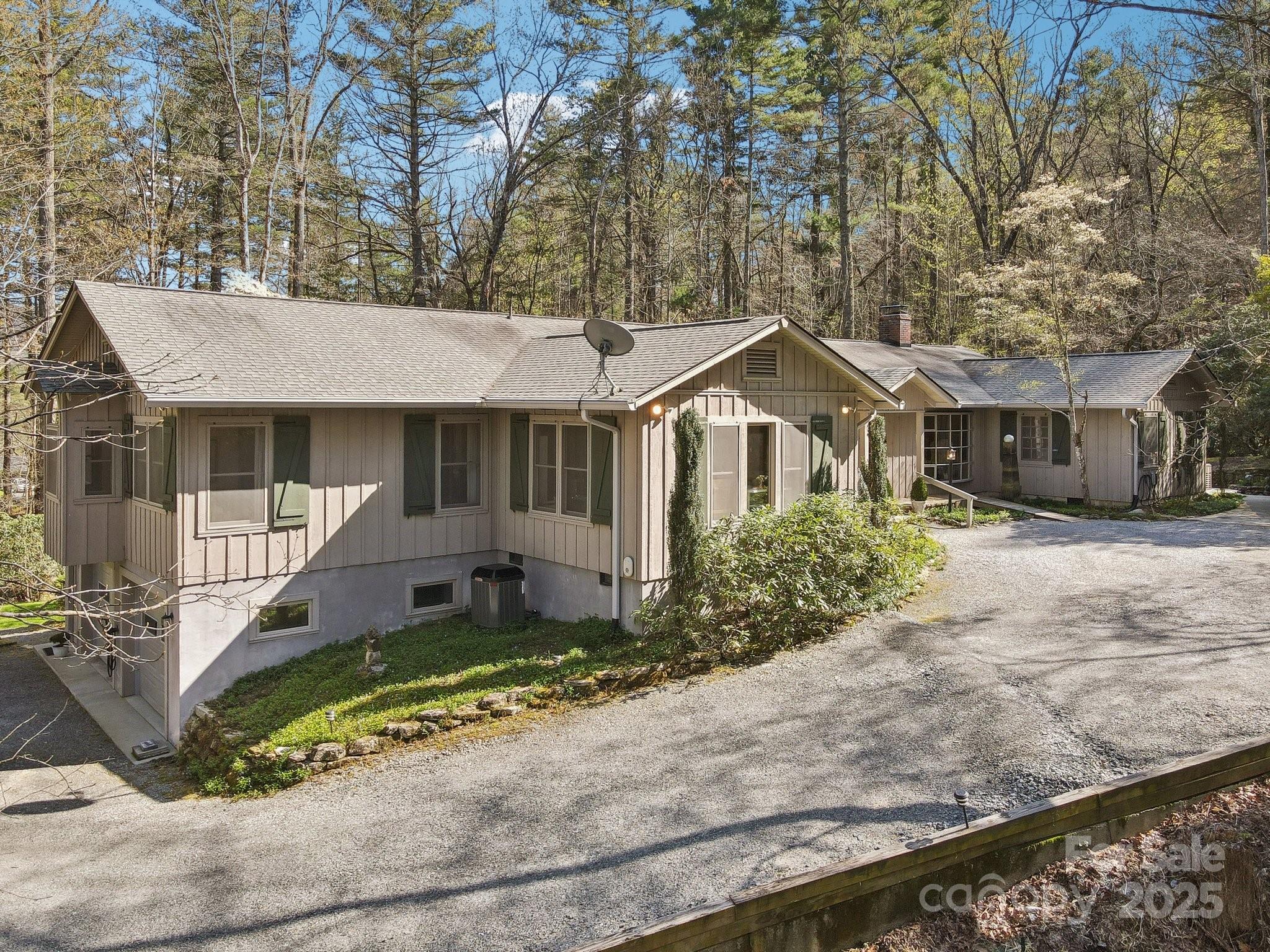 798 Evans Road Property Photo