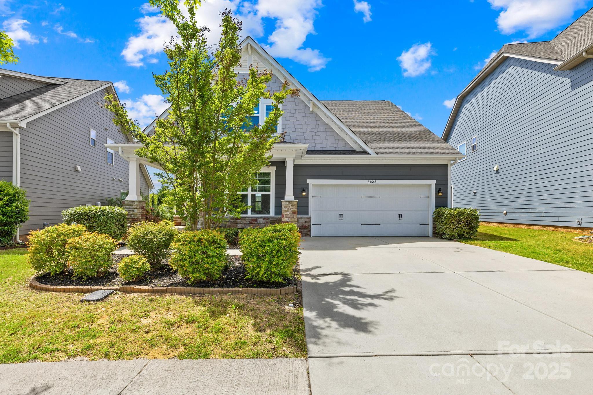 3022 Oakmere Road Property Photo 1