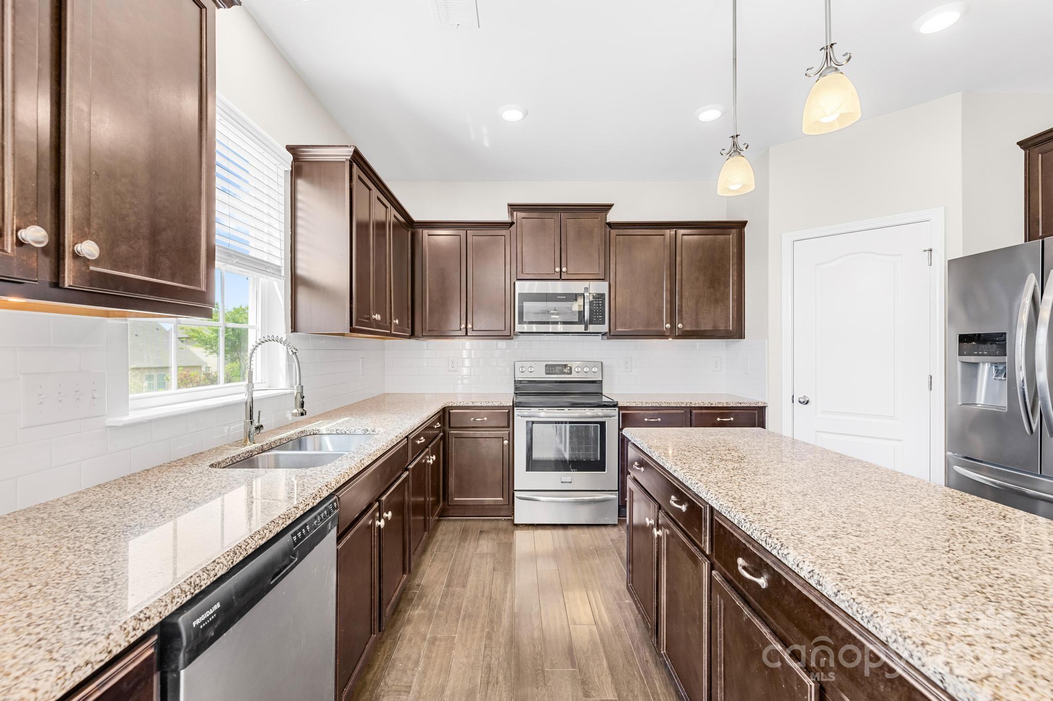 3022 Oakmere Road Property Photo 20