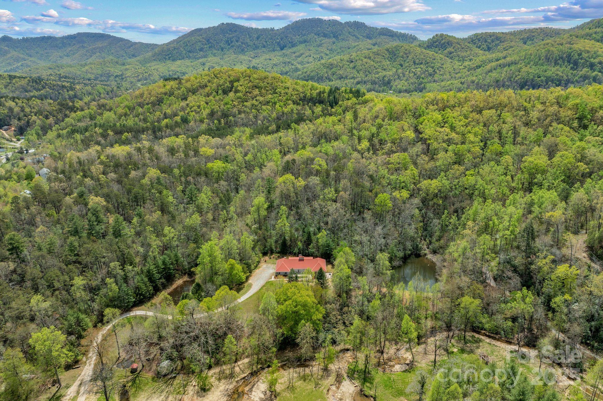 2517 Pine Cove Road Property Photo 1