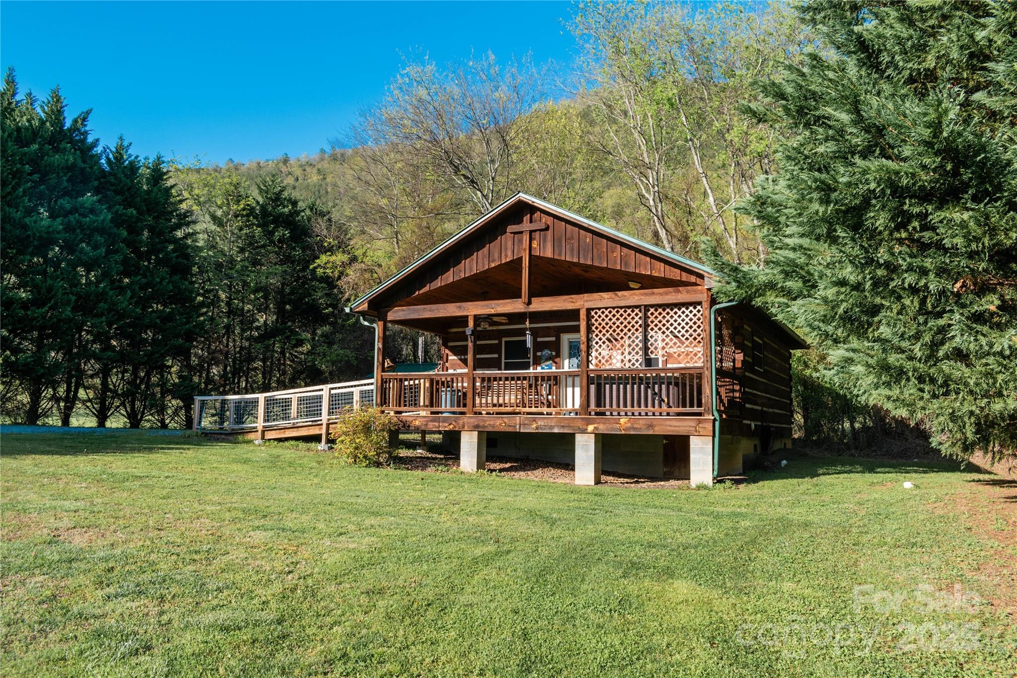 34 & 76 Lodge Cabin Lane Property Photo 4