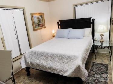 2200 S Cannon Boulevard Property Photo 34