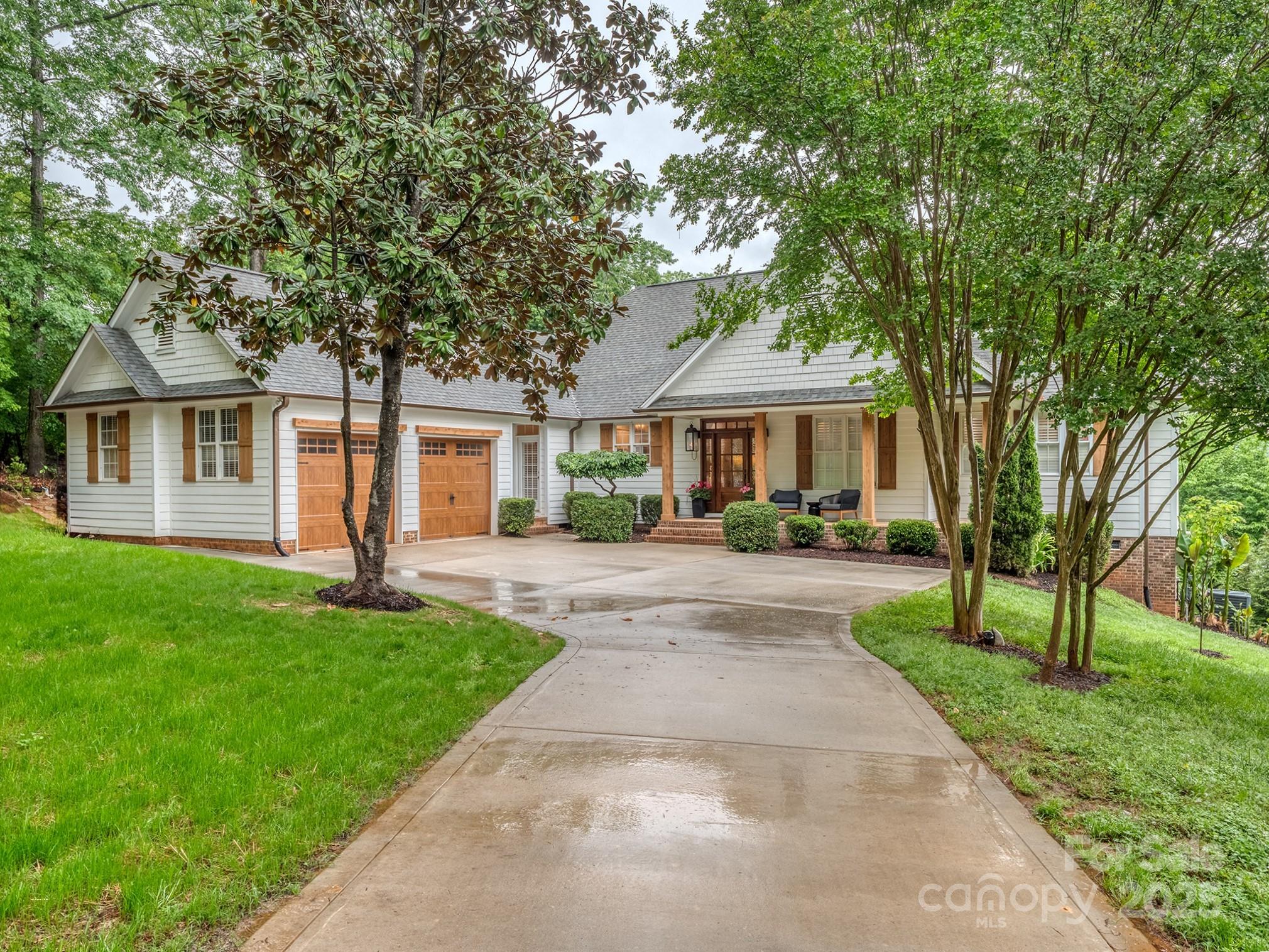 5951 Johnson Road Property Photo