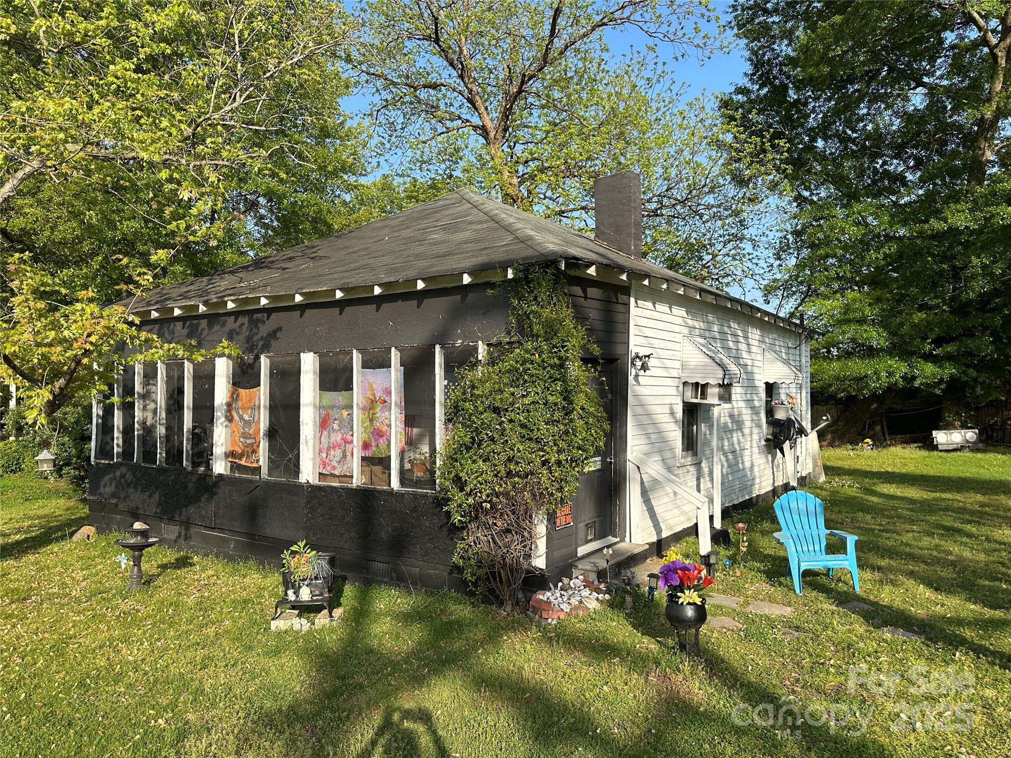 1210 Congress Street Property Photo