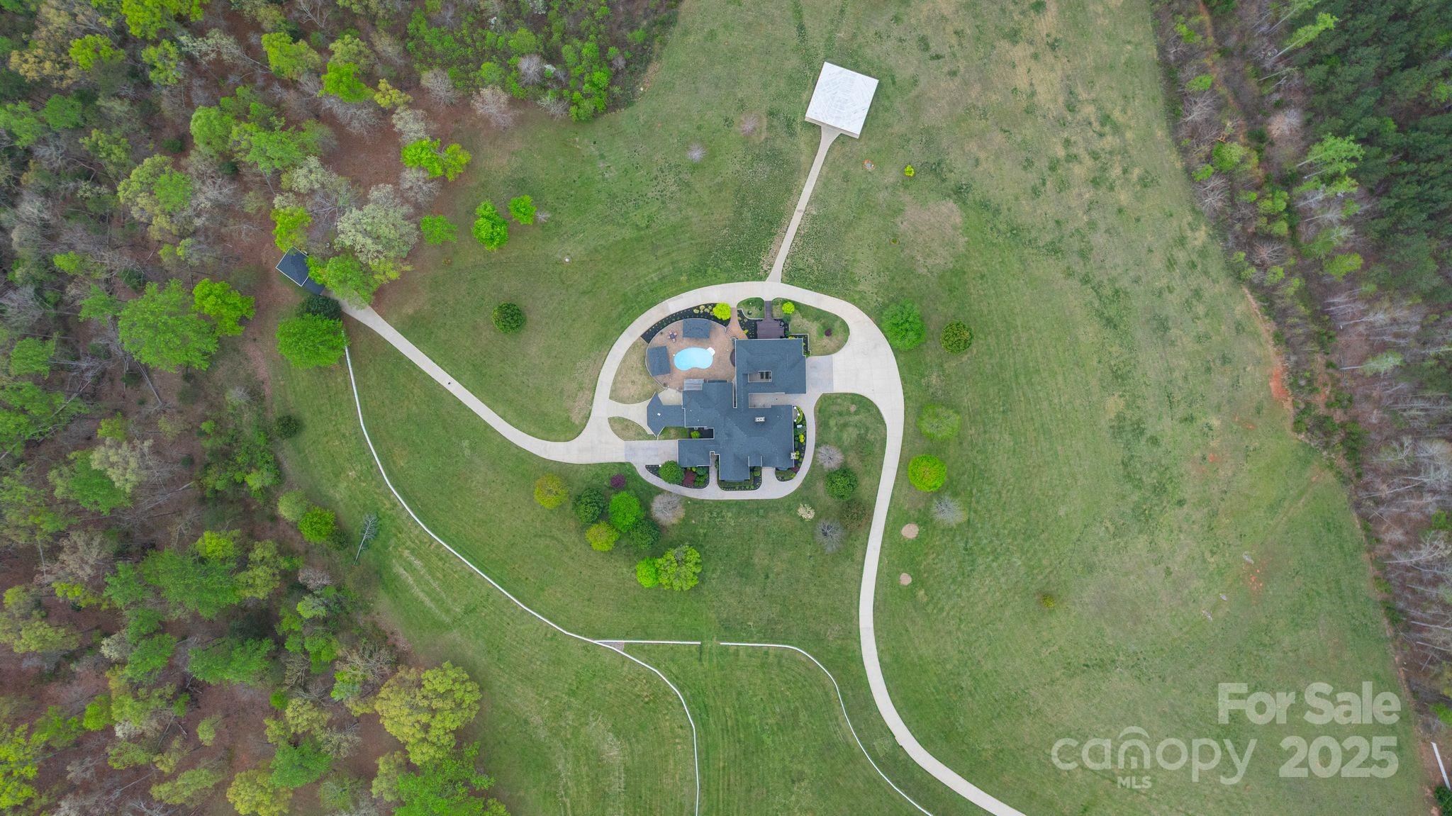 265 Phillip Henderson Road Property Photo 4