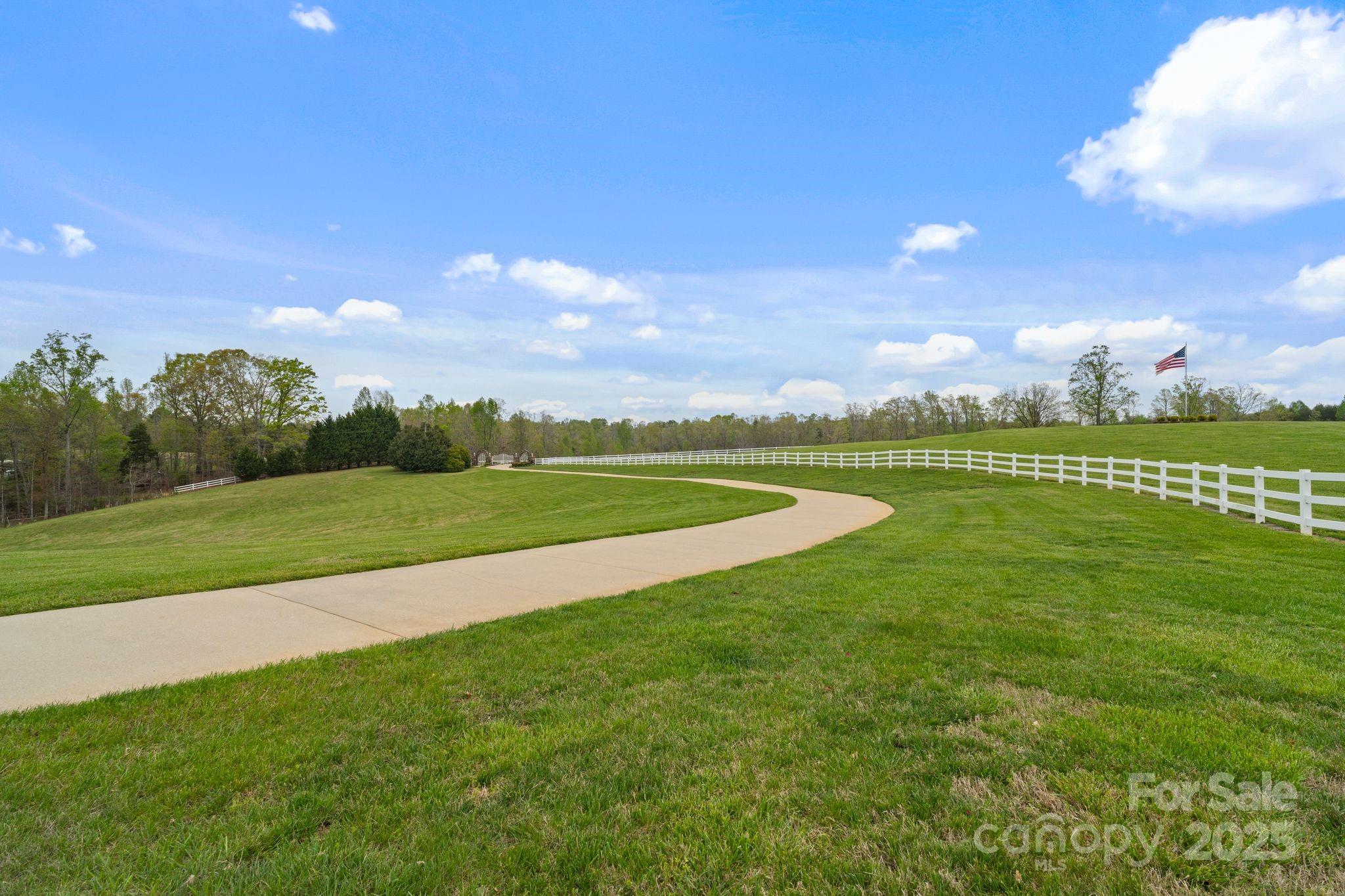 265 Phillip Henderson Road Property Photo 8