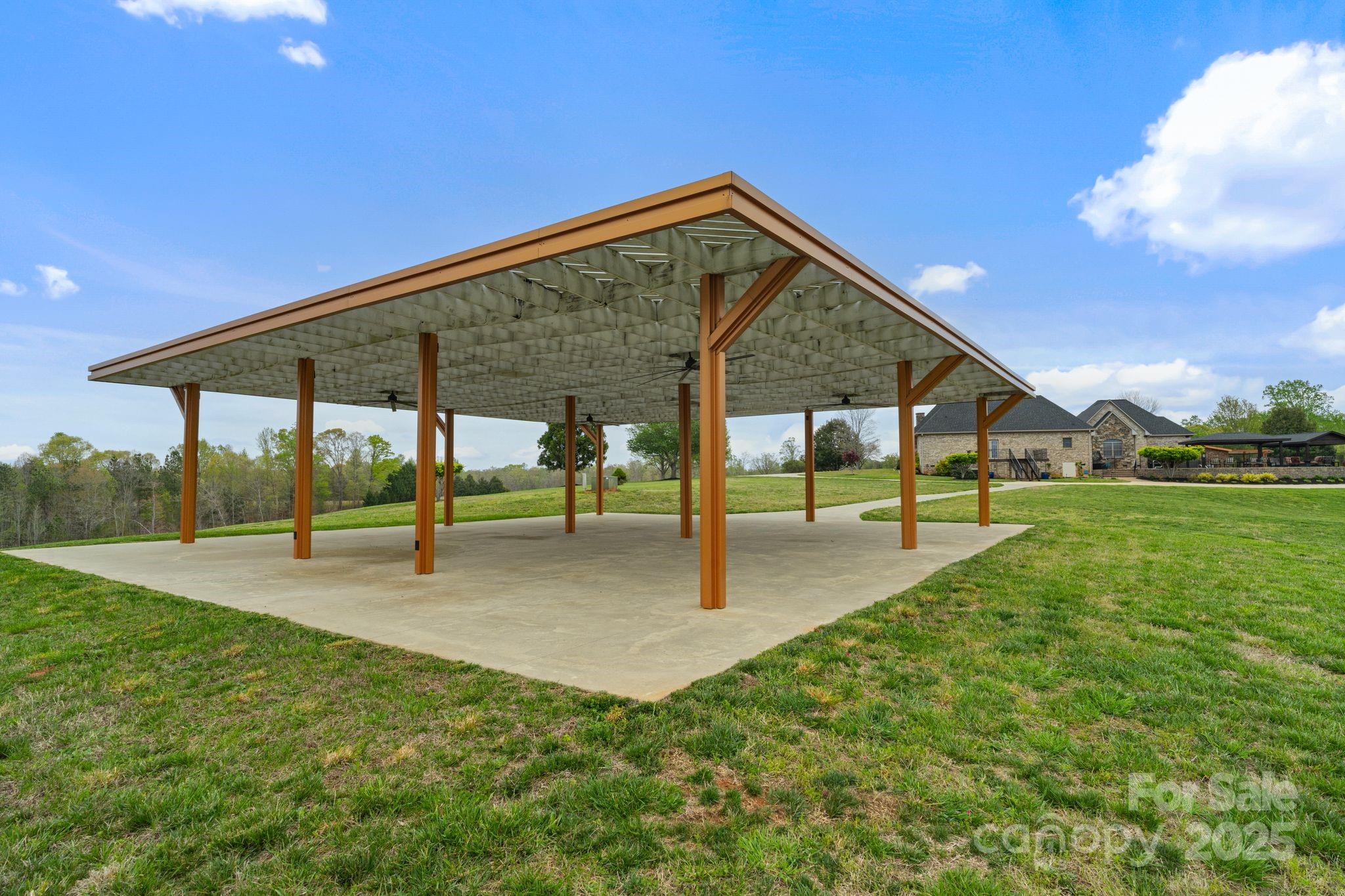 265 Phillip Henderson Road Property Photo 9