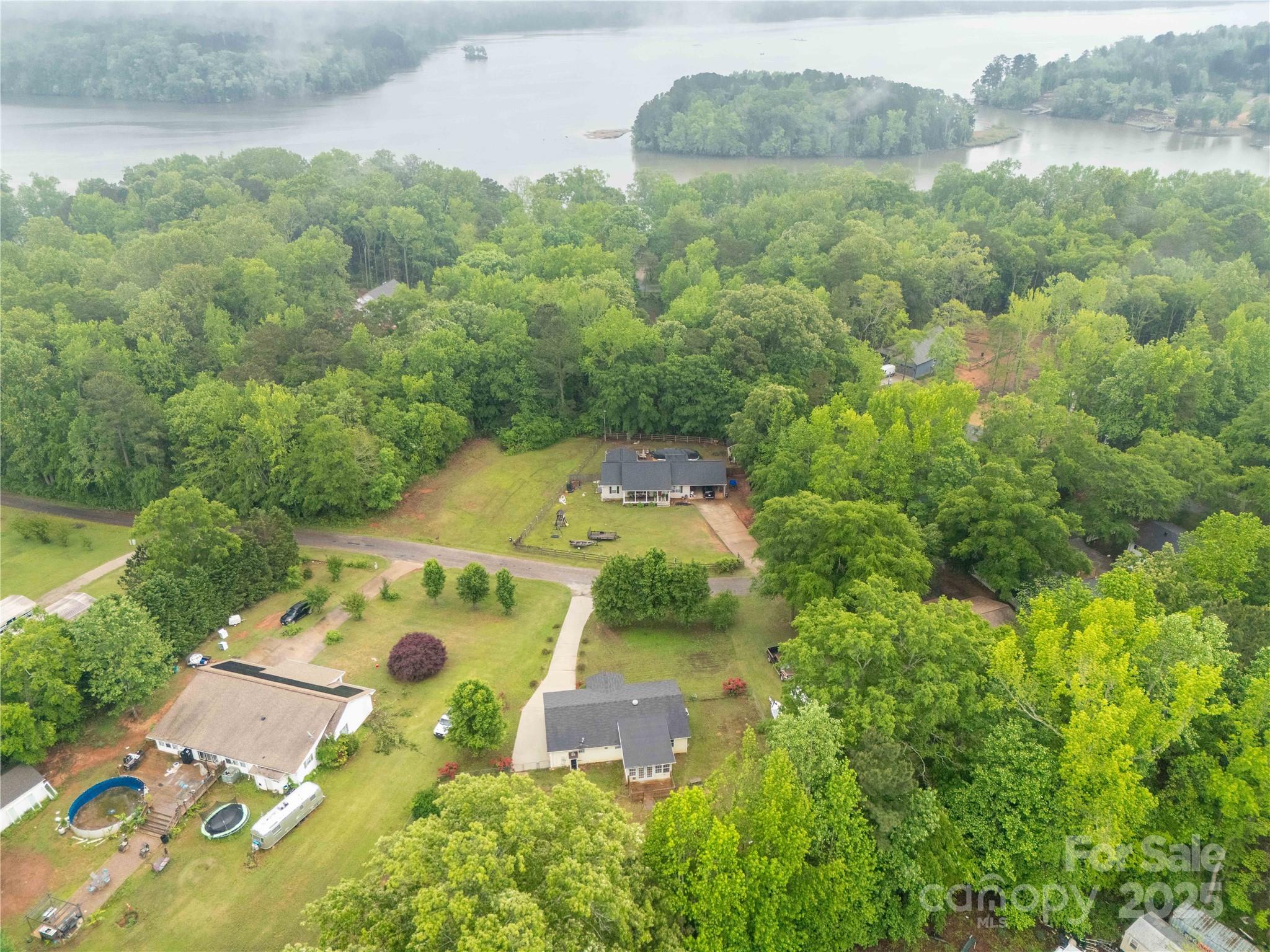 1215 Eastcreek Road Property Photo