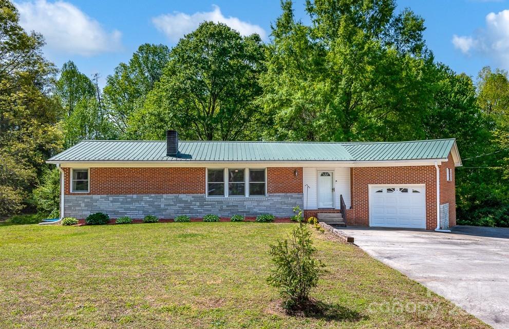 2299 Becky Hill Road Property Photo