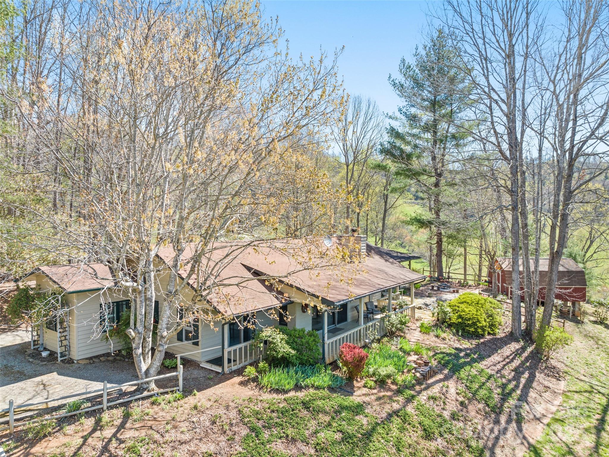 817 Ferguson Cove Loop Property Photo 3