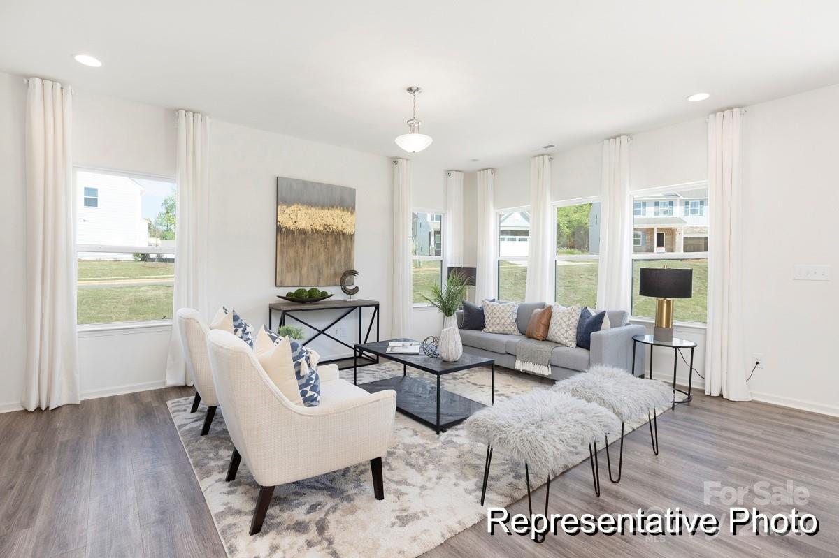 167 Stonewater Drive 2p Property Photo 2