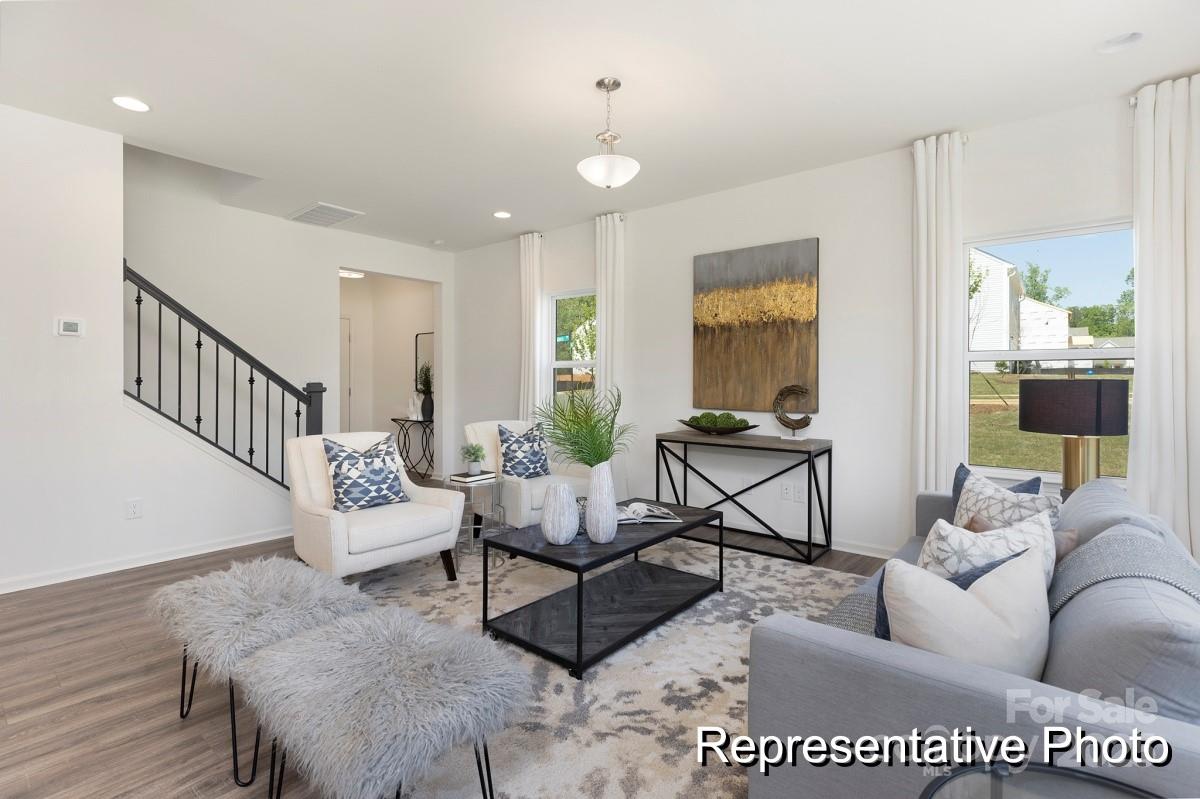 167 Stonewater Drive 2p Property Photo 3