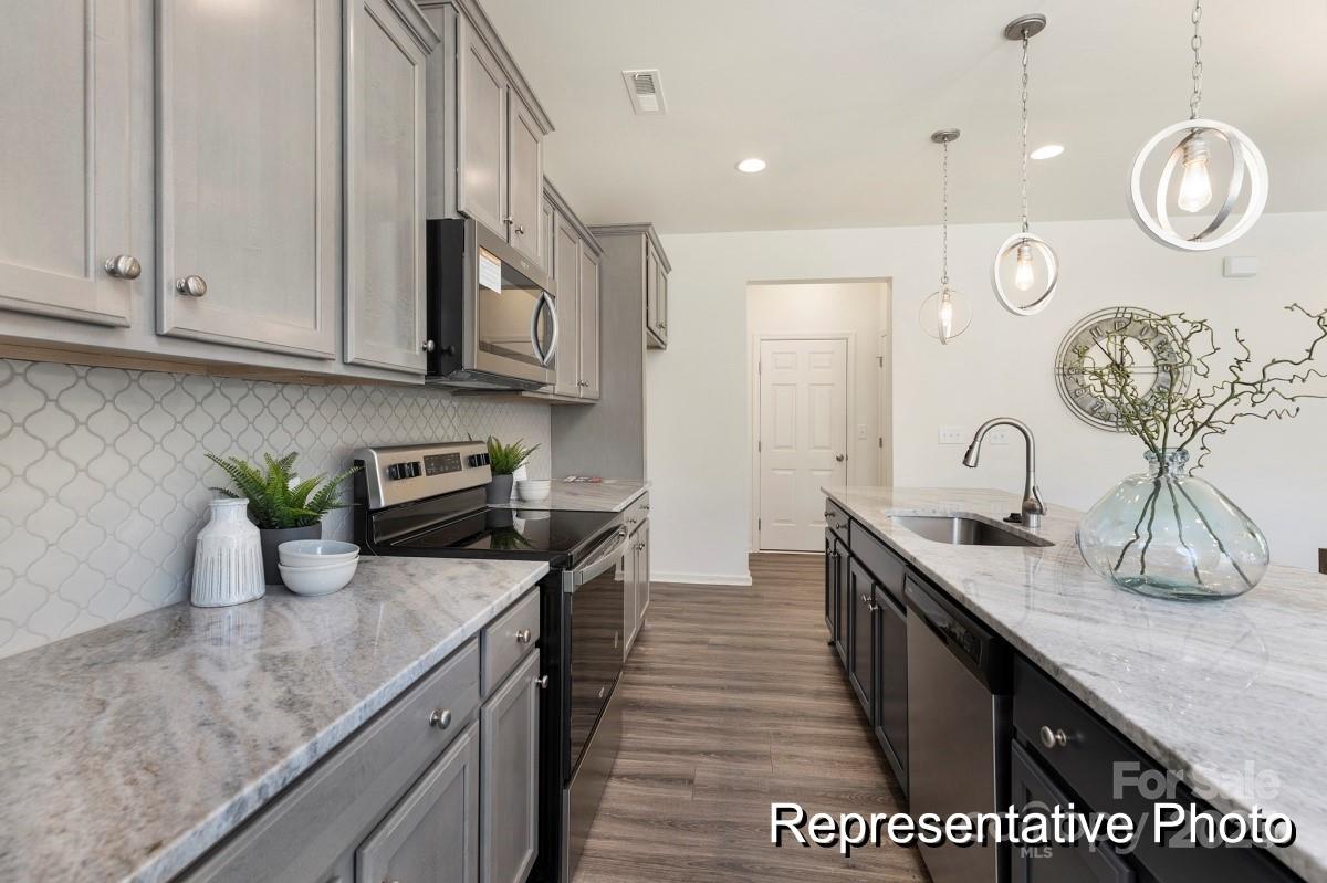 167 Stonewater Drive 2p Property Photo 10