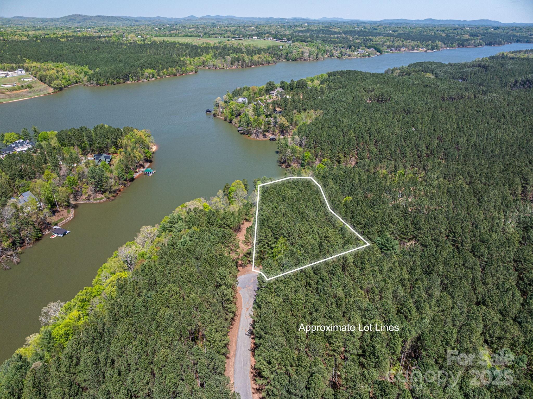 1236 Boardwalk Drive Property Photo 8