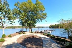 1236 Boardwalk Drive Property Photo 25