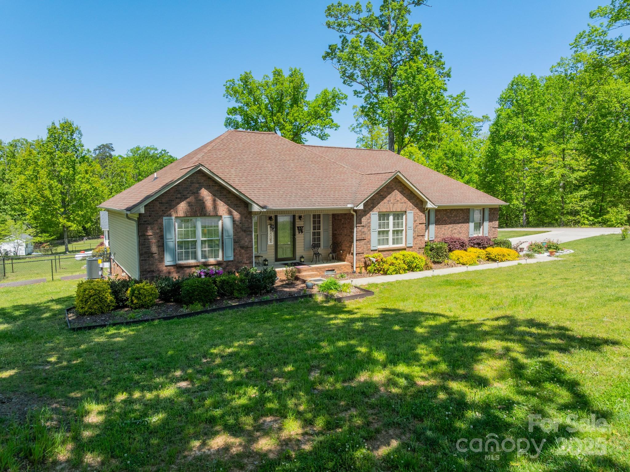 1005 Spring Rock Drive Property Photo