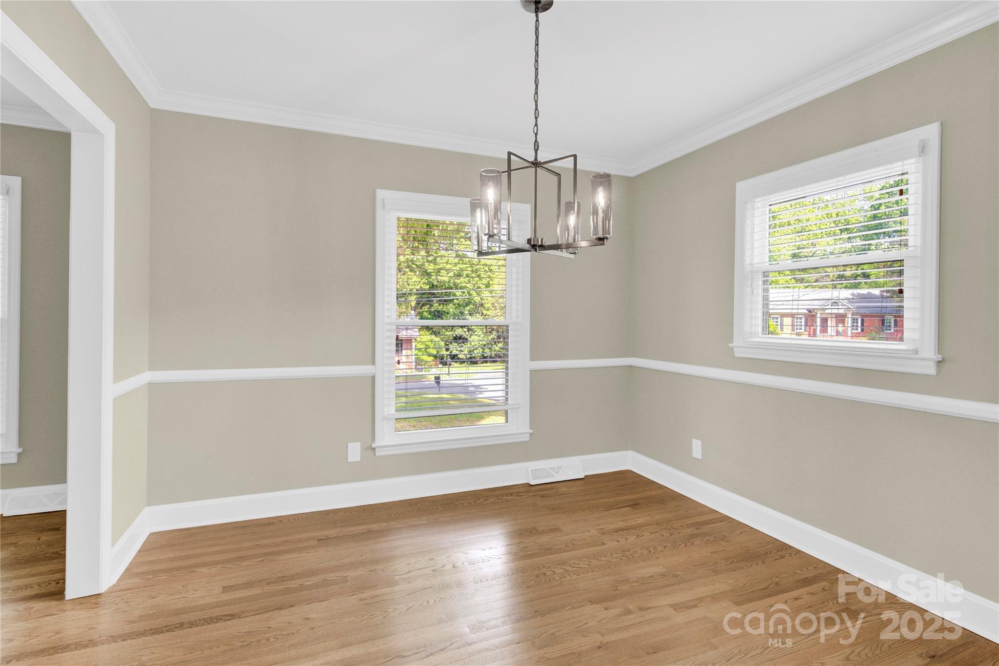 6600 Knightswood Drive Property Photo 9