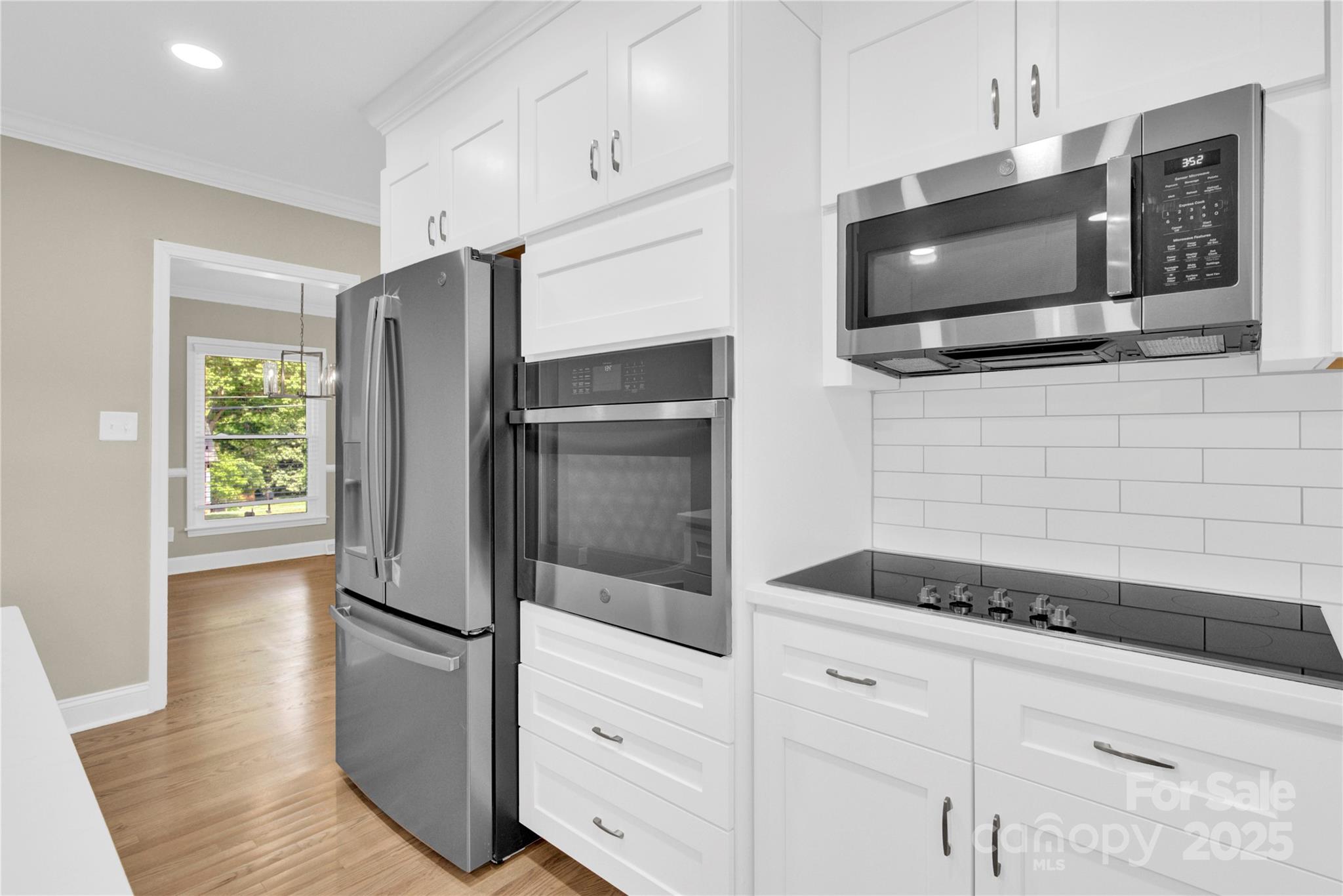6600 Knightswood Drive Property Photo 13