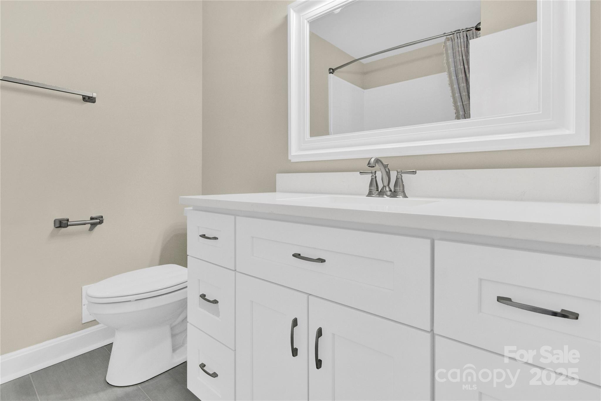 6600 Knightswood Drive Property Photo 15