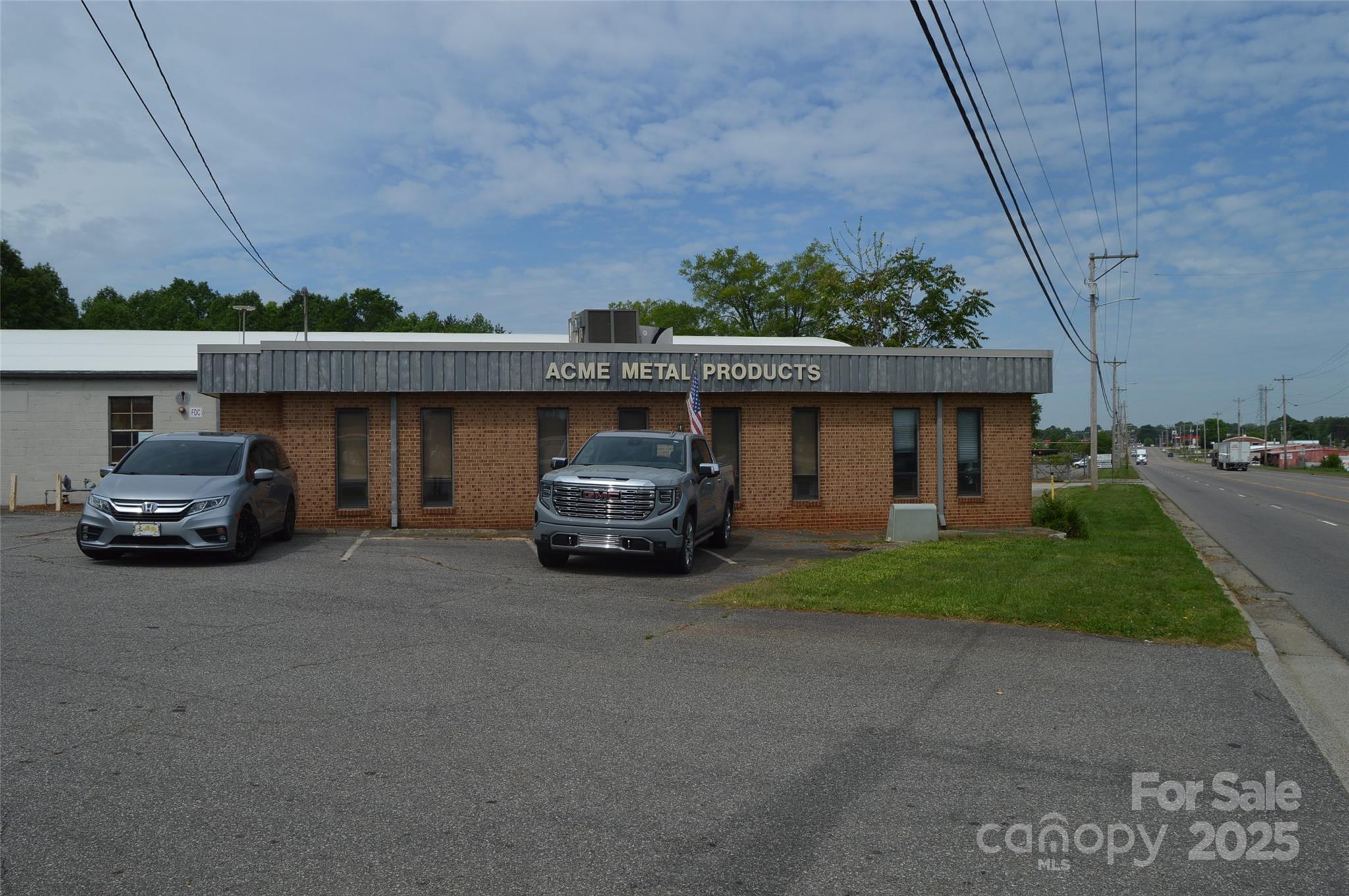 1784 Salisbury Road Property Photo 1