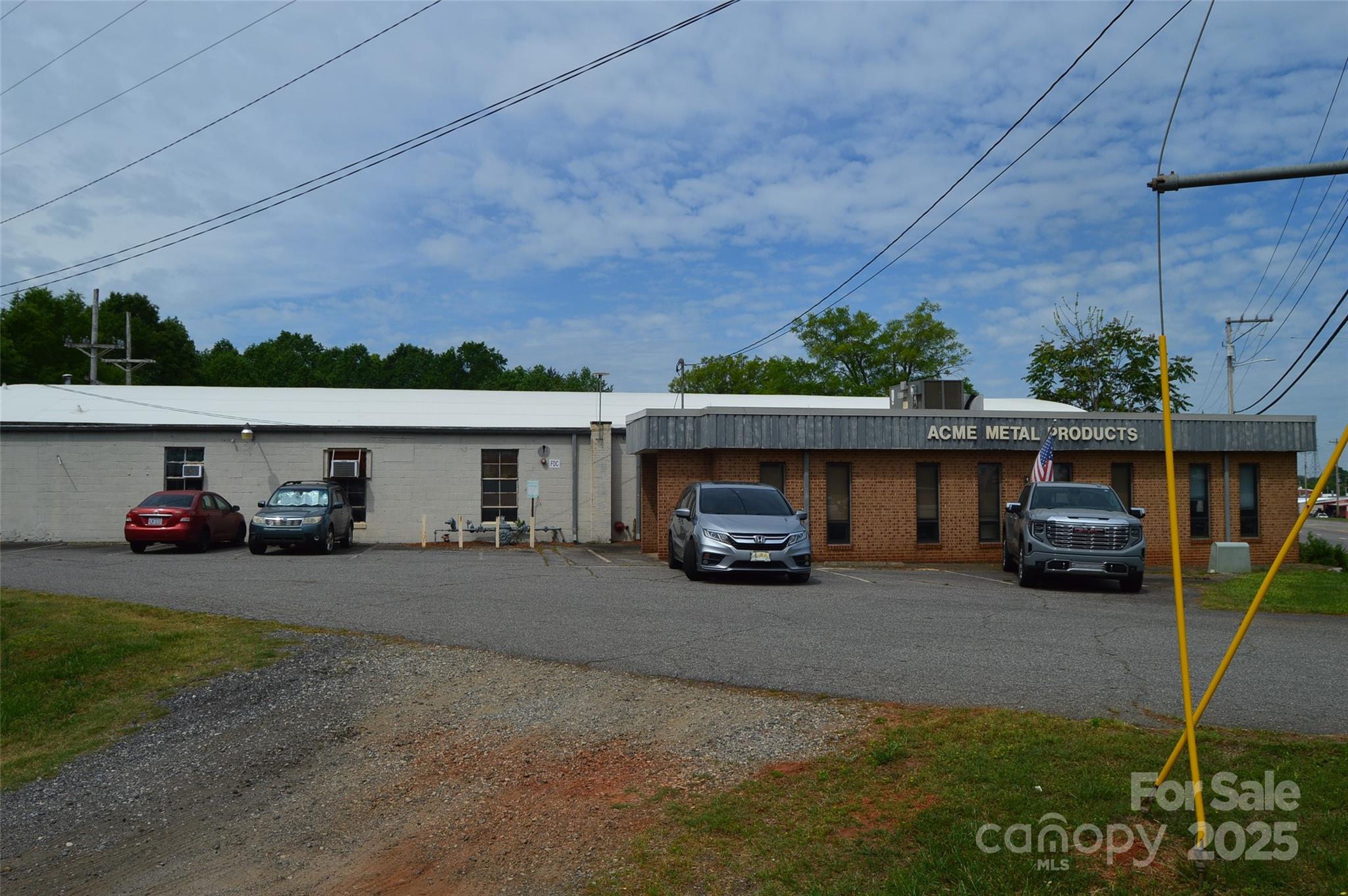 1784 Salisbury Road Property Photo 2