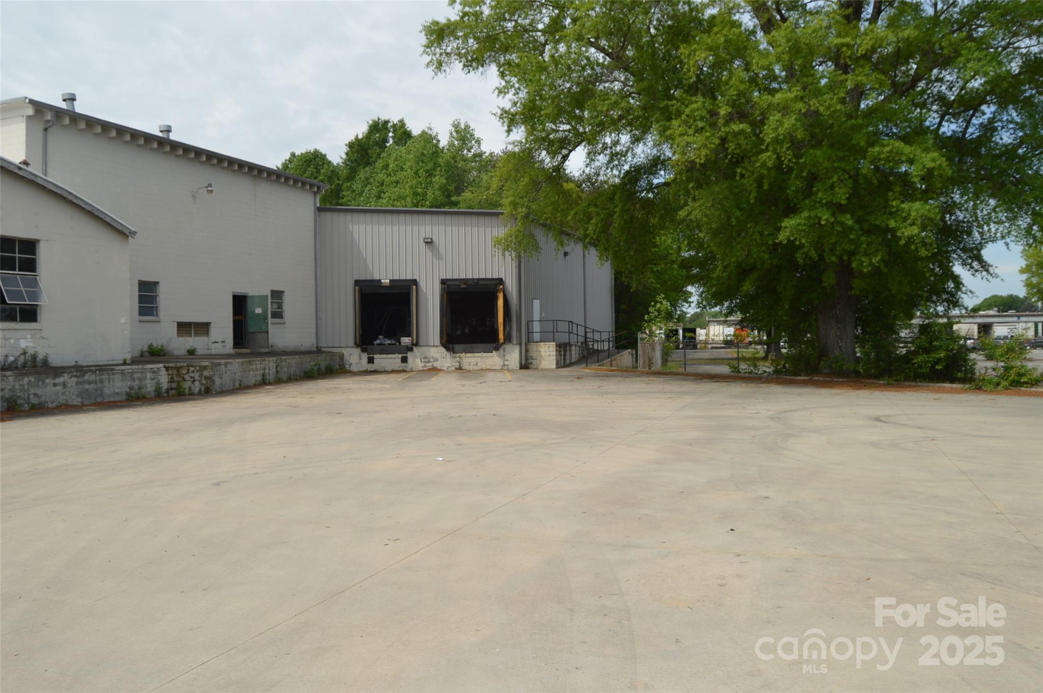 1784 Salisbury Road Property Photo 6