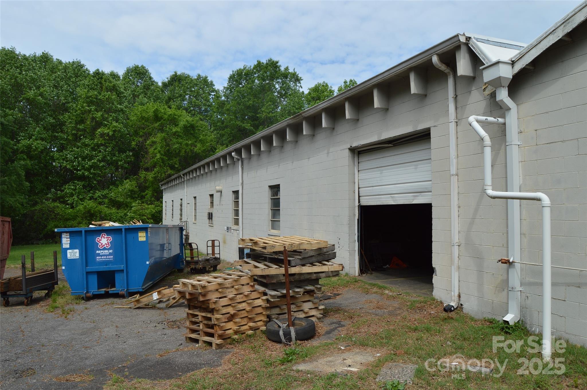 1784 Salisbury Road Property Photo 11