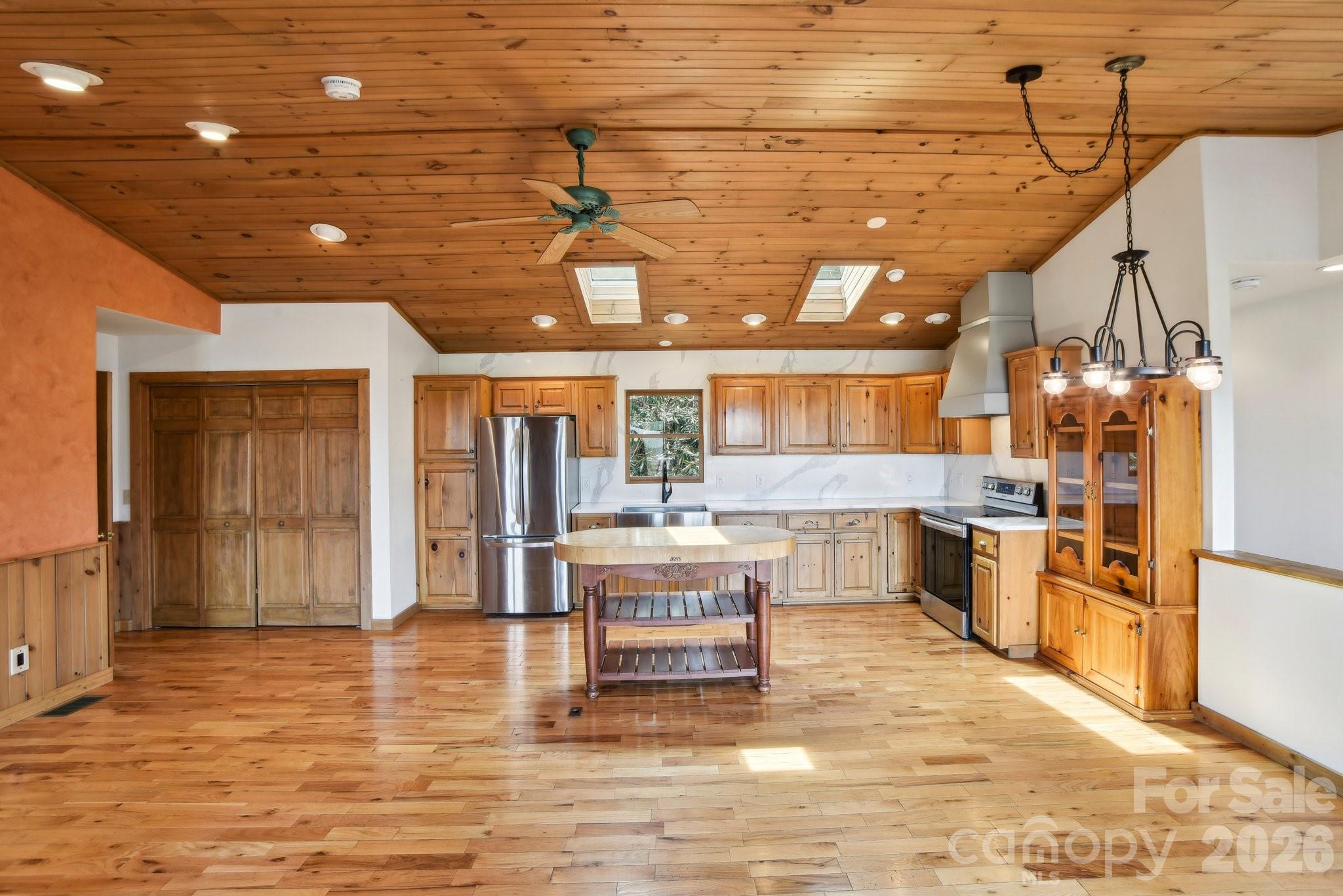 1426 Setzer Cove Road Property Photo 11