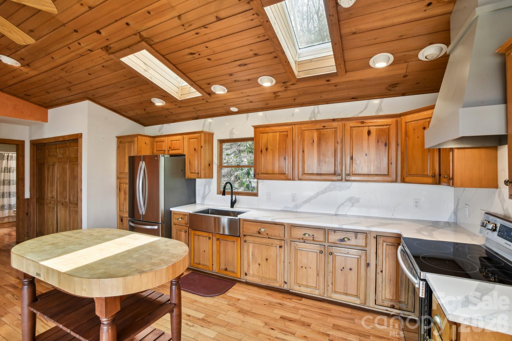 1426 Setzer Cove Road Property Photo 12