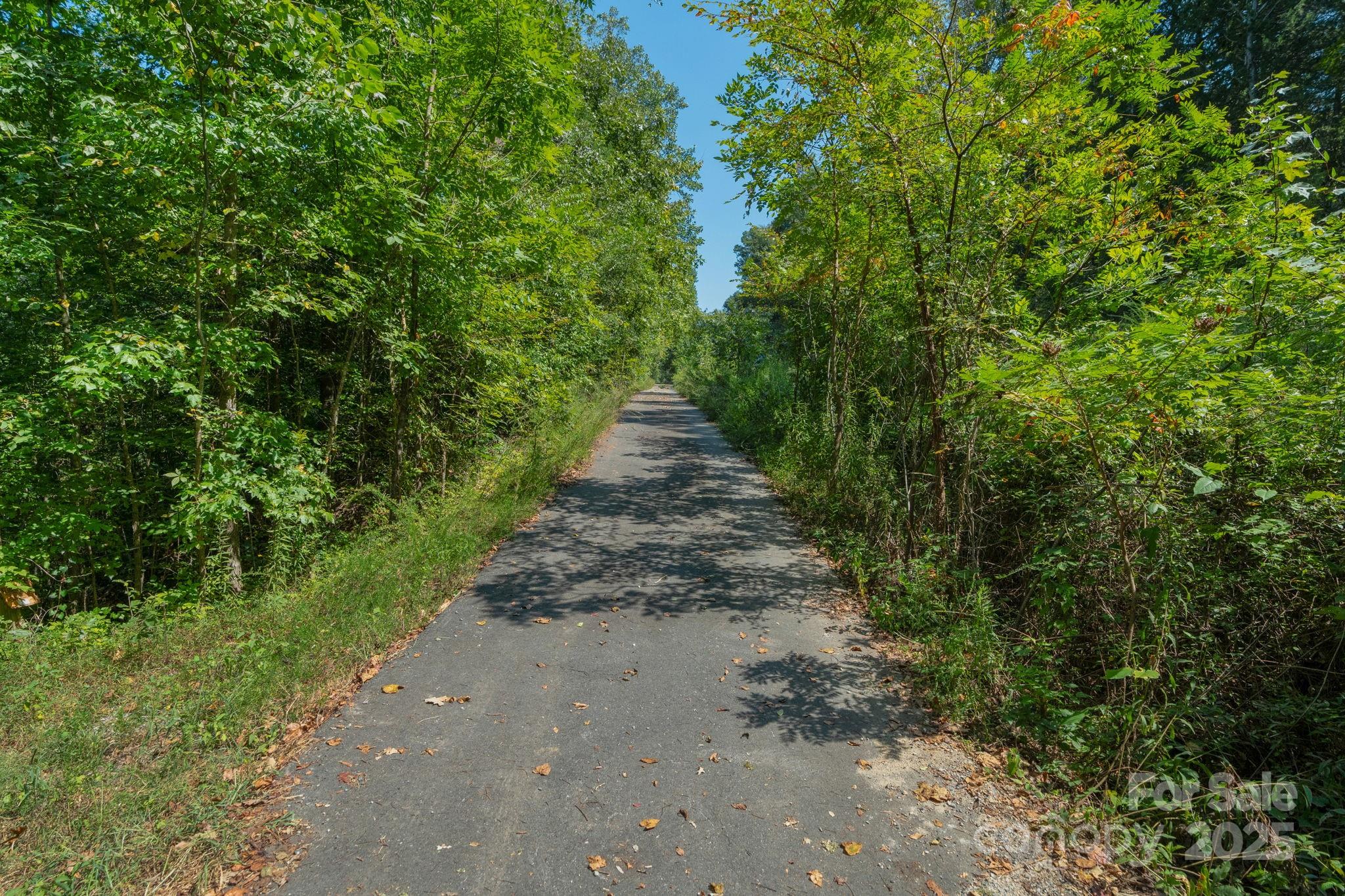 00 Stonehenge Court Property Photo 17