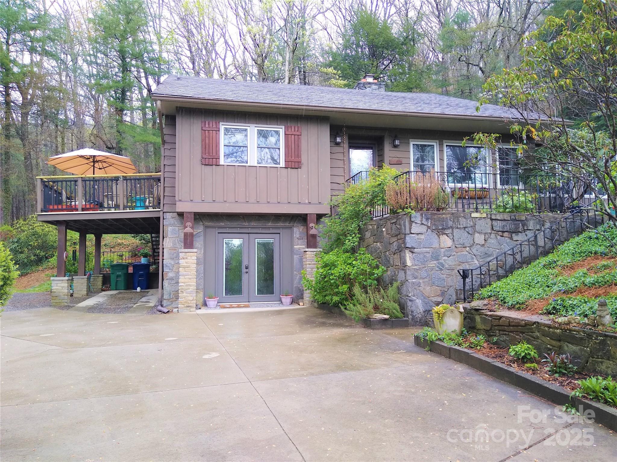 242 Birch Lane Property Photo 4