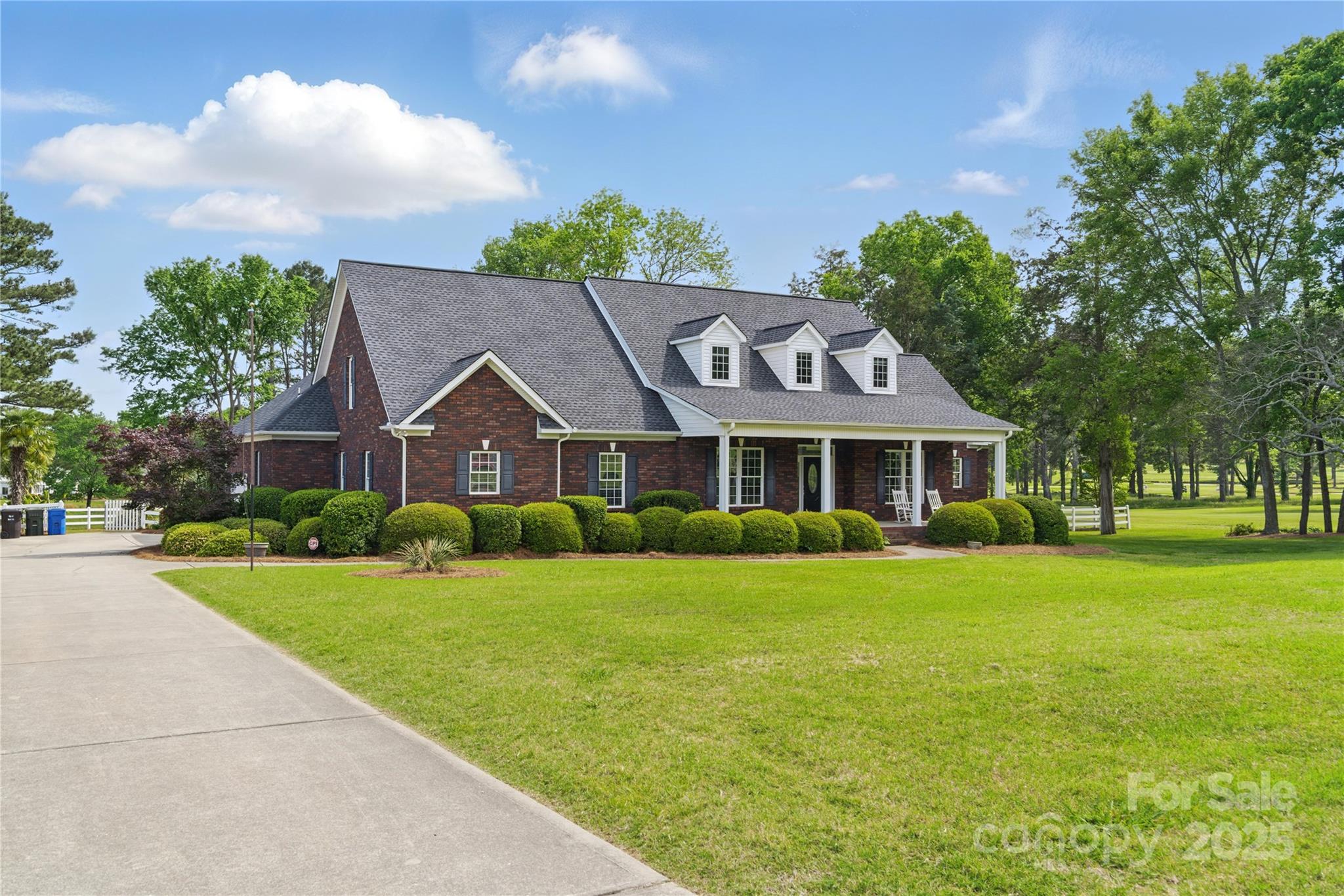 172 Fairway Circle Property Photo 1