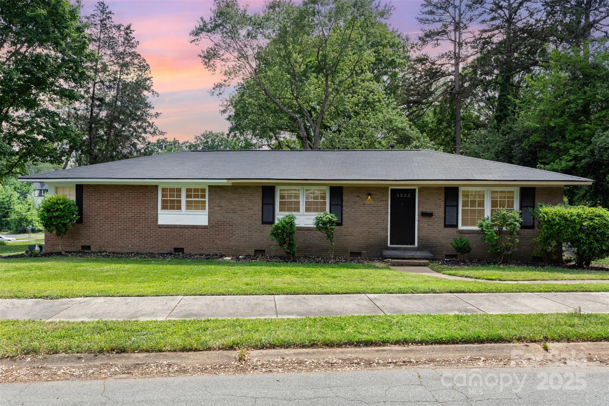1532 Downs Avenue Property Photo