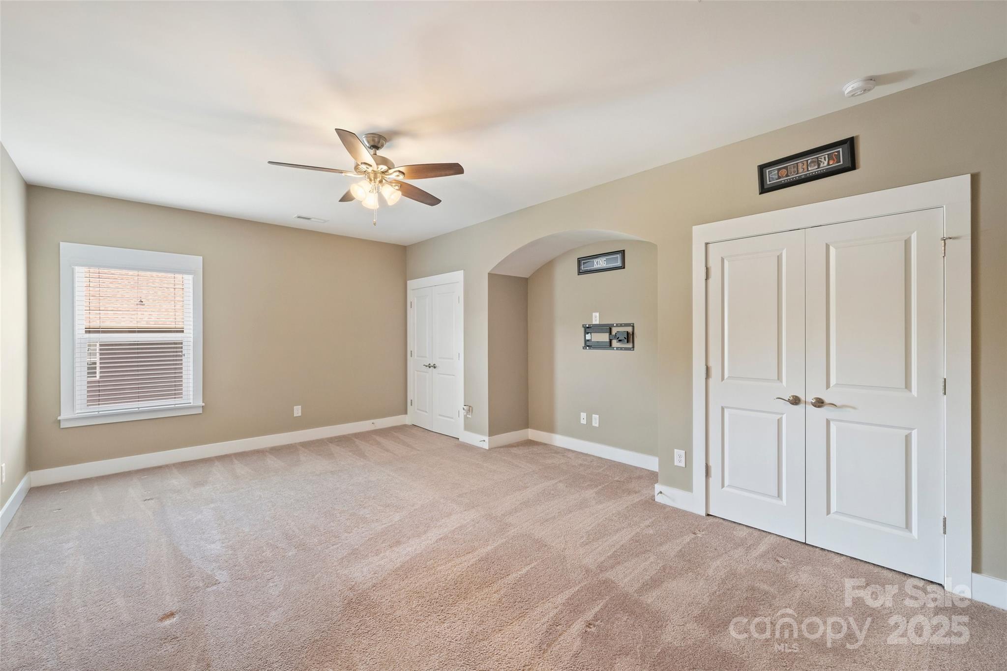 505 Chamberlain Court Property Photo 30