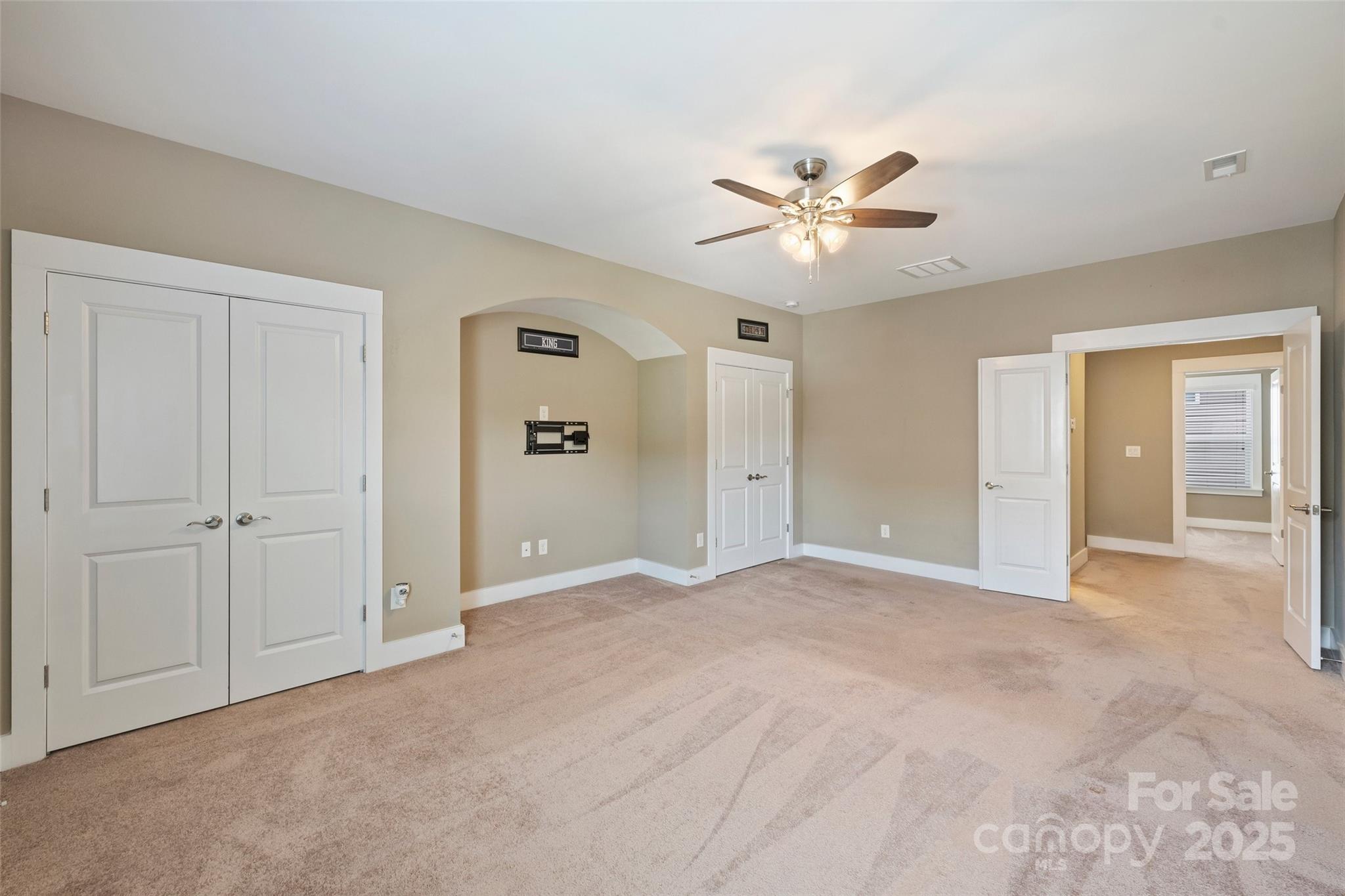505 Chamberlain Court Property Photo 31