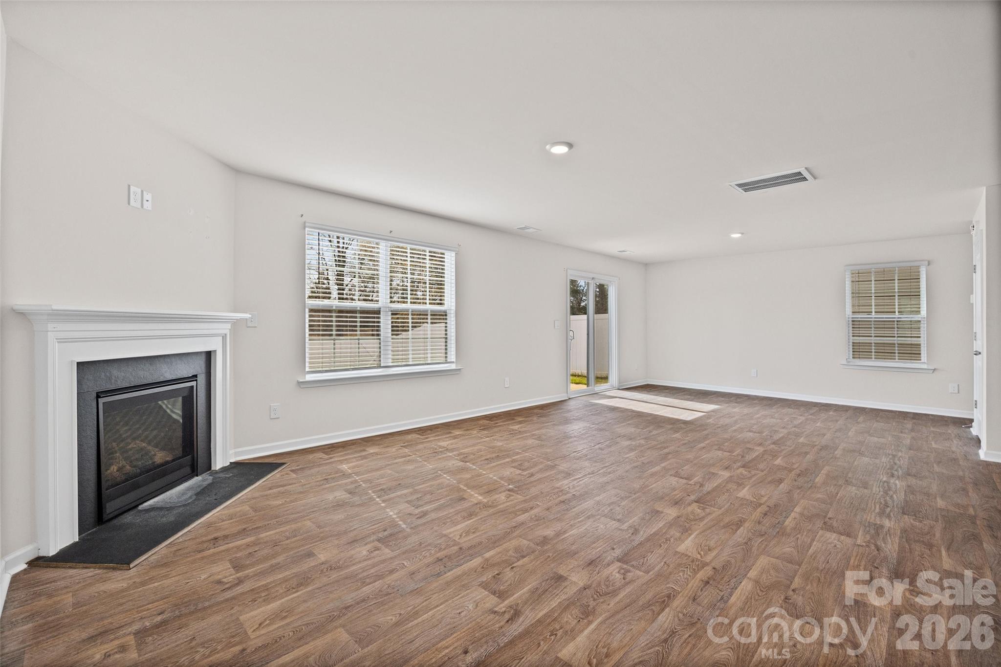 2120 Redstone Drive Property Photo 3