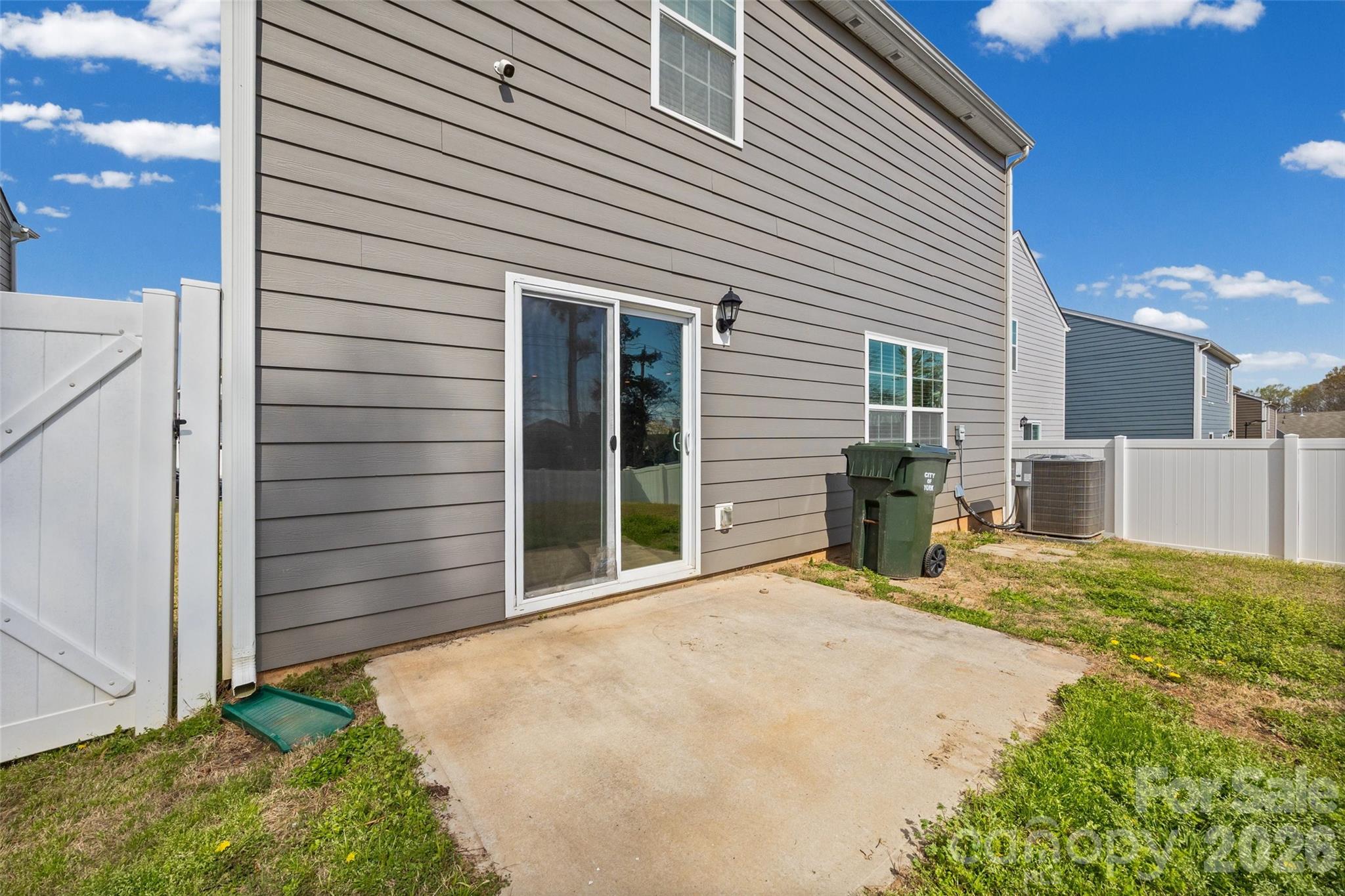 2120 Redstone Drive Property Photo 24