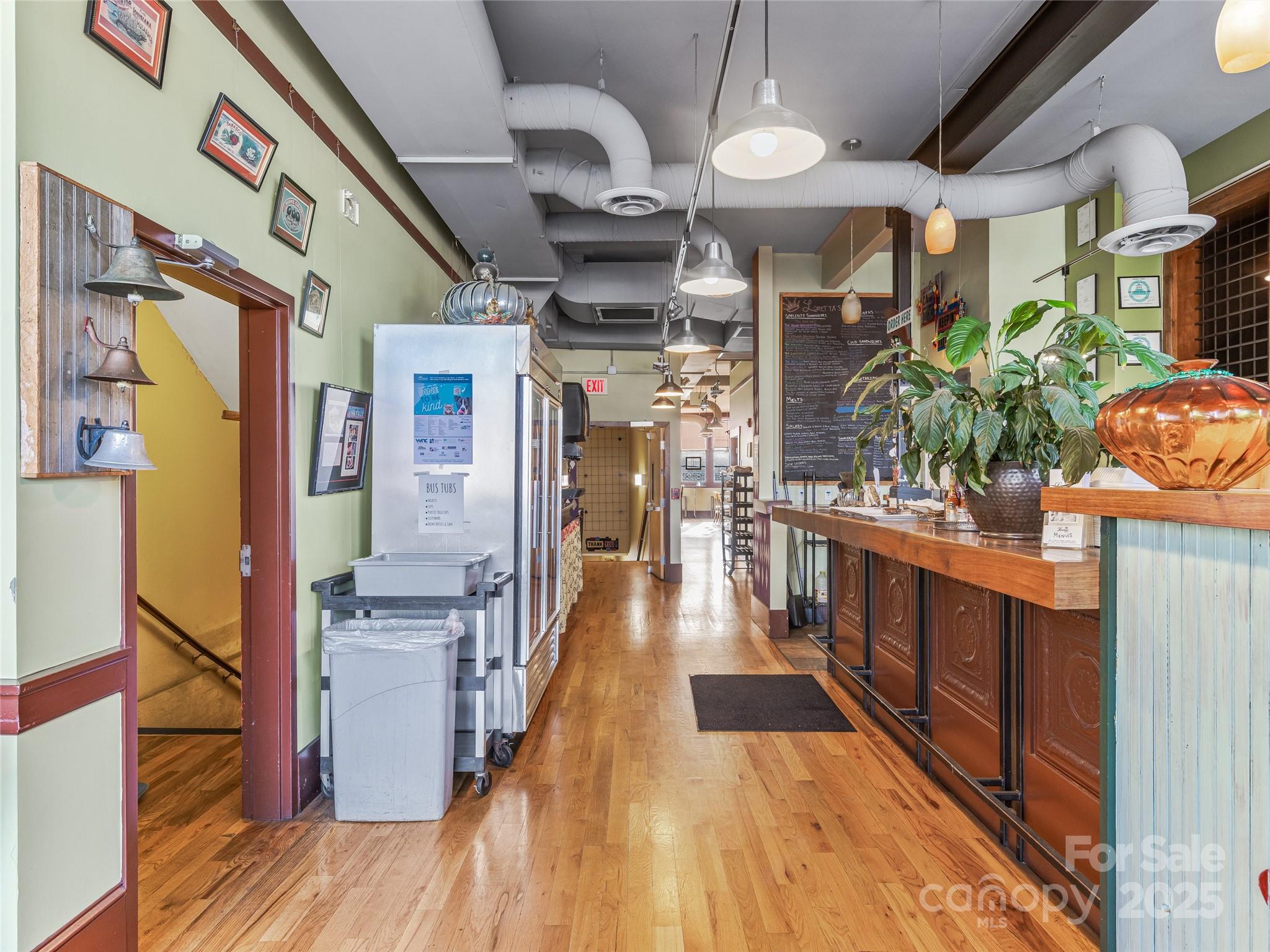 114 N Lexington Avenue Property Photo 18