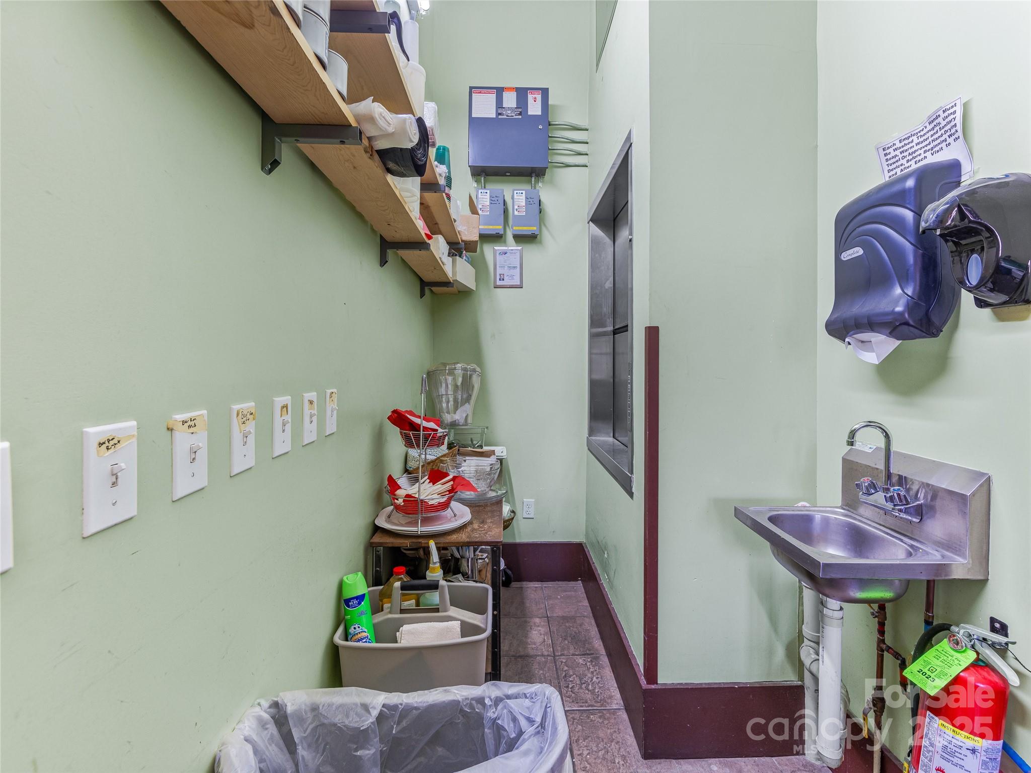 114 N Lexington Avenue Property Photo 33