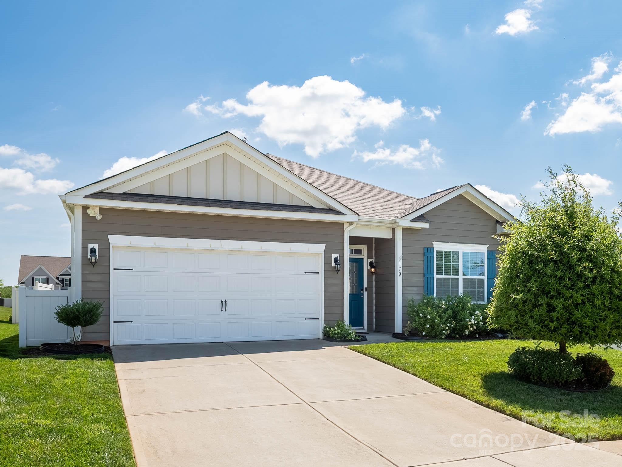 170 Atwater Landing Drive Property Photo 1
