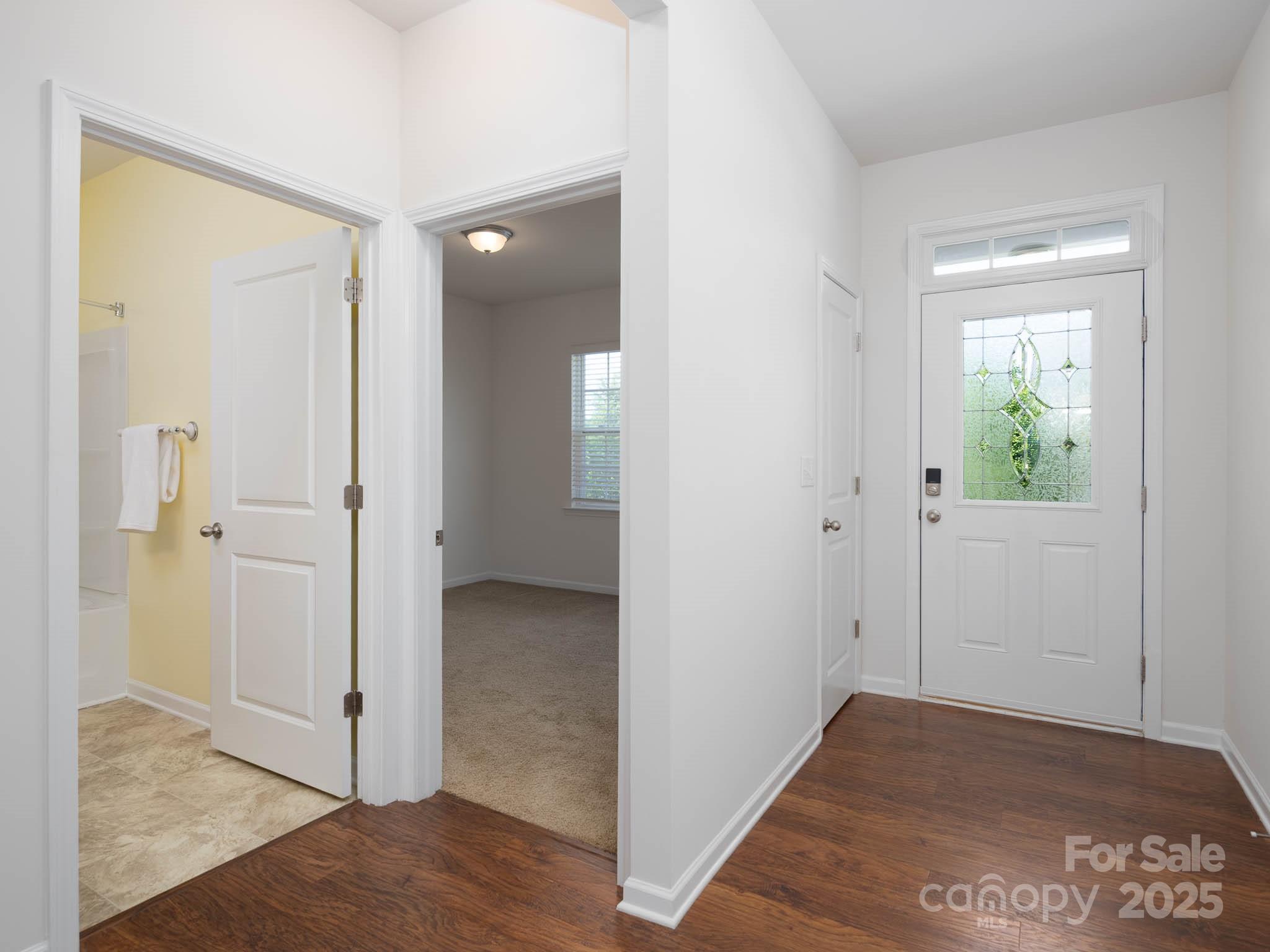 170 Atwater Landing Drive Property Photo 5