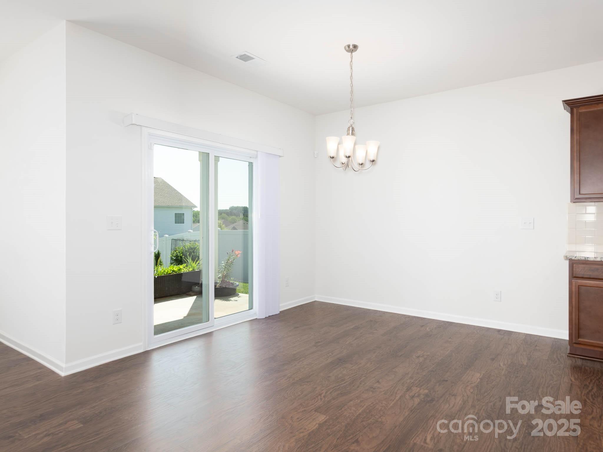 170 Atwater Landing Drive Property Photo 10